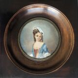 Table: miniature - portrait of a girl