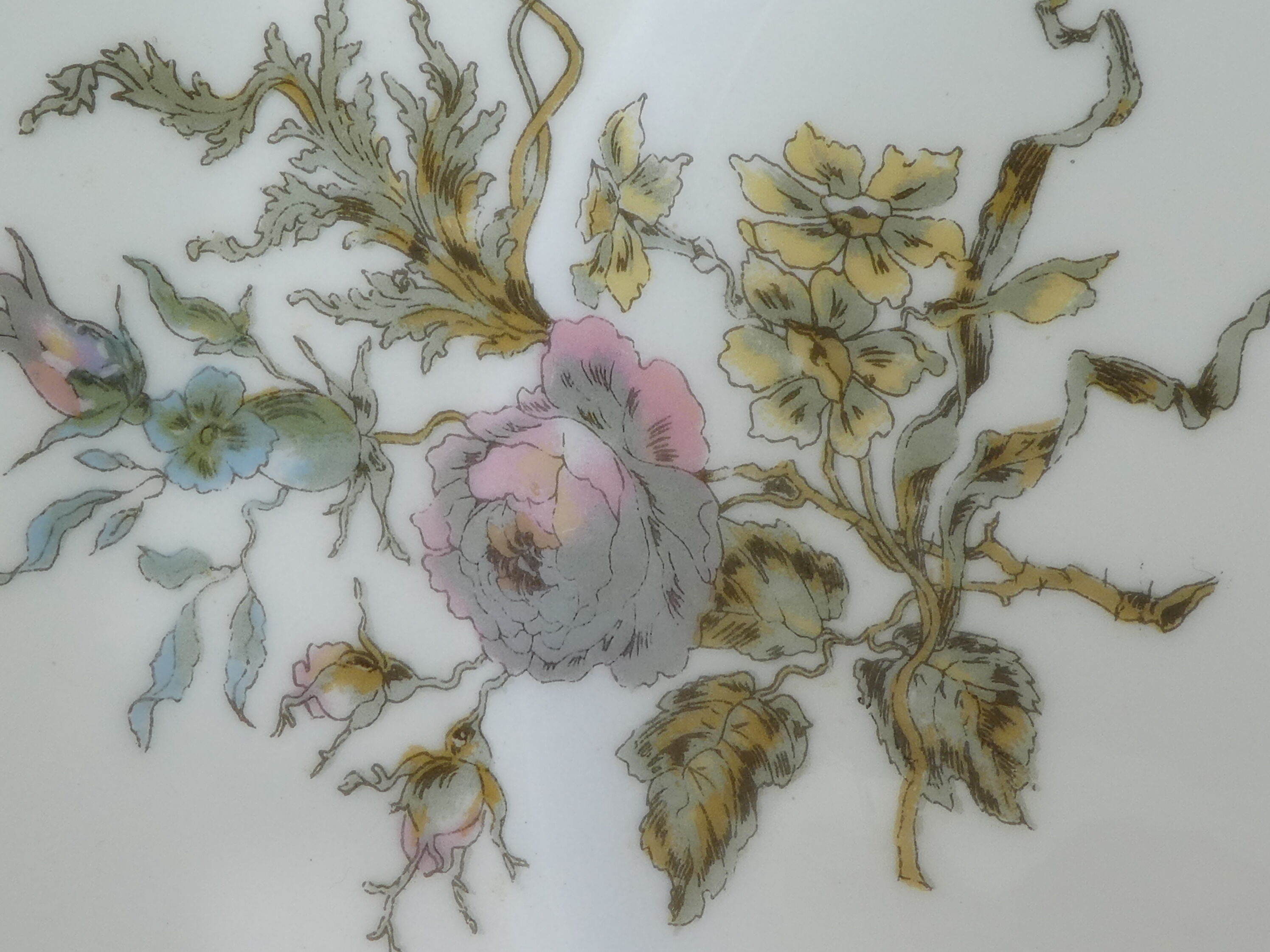 Limoges porcelain round dish for E.Bourgeois Paris