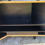 Store checkout counter