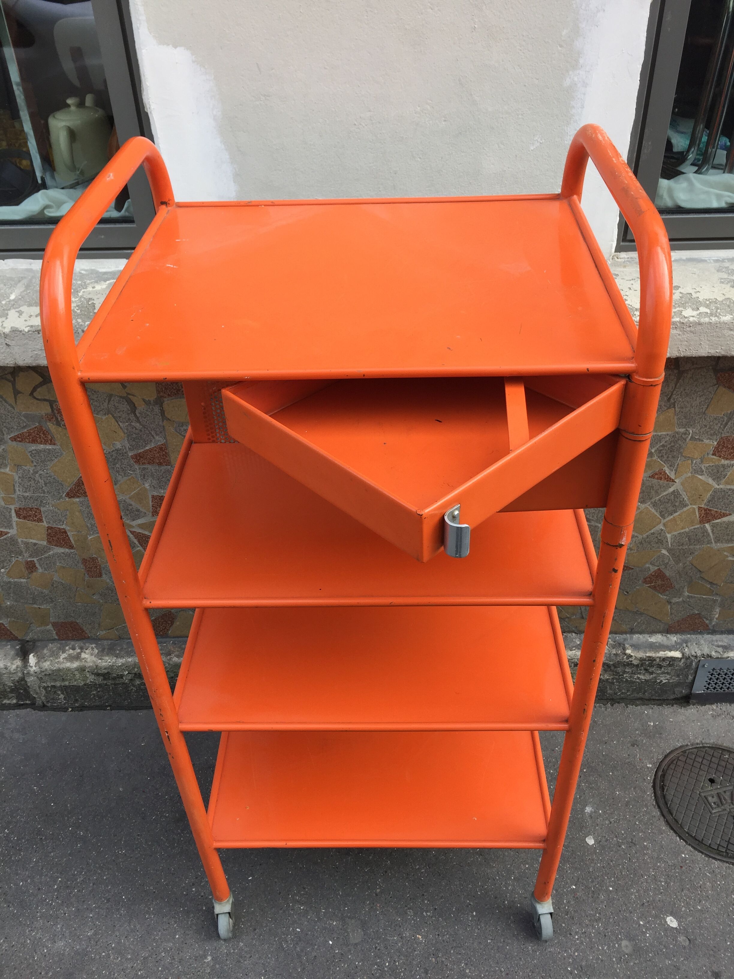 Meuble industriel de rangements