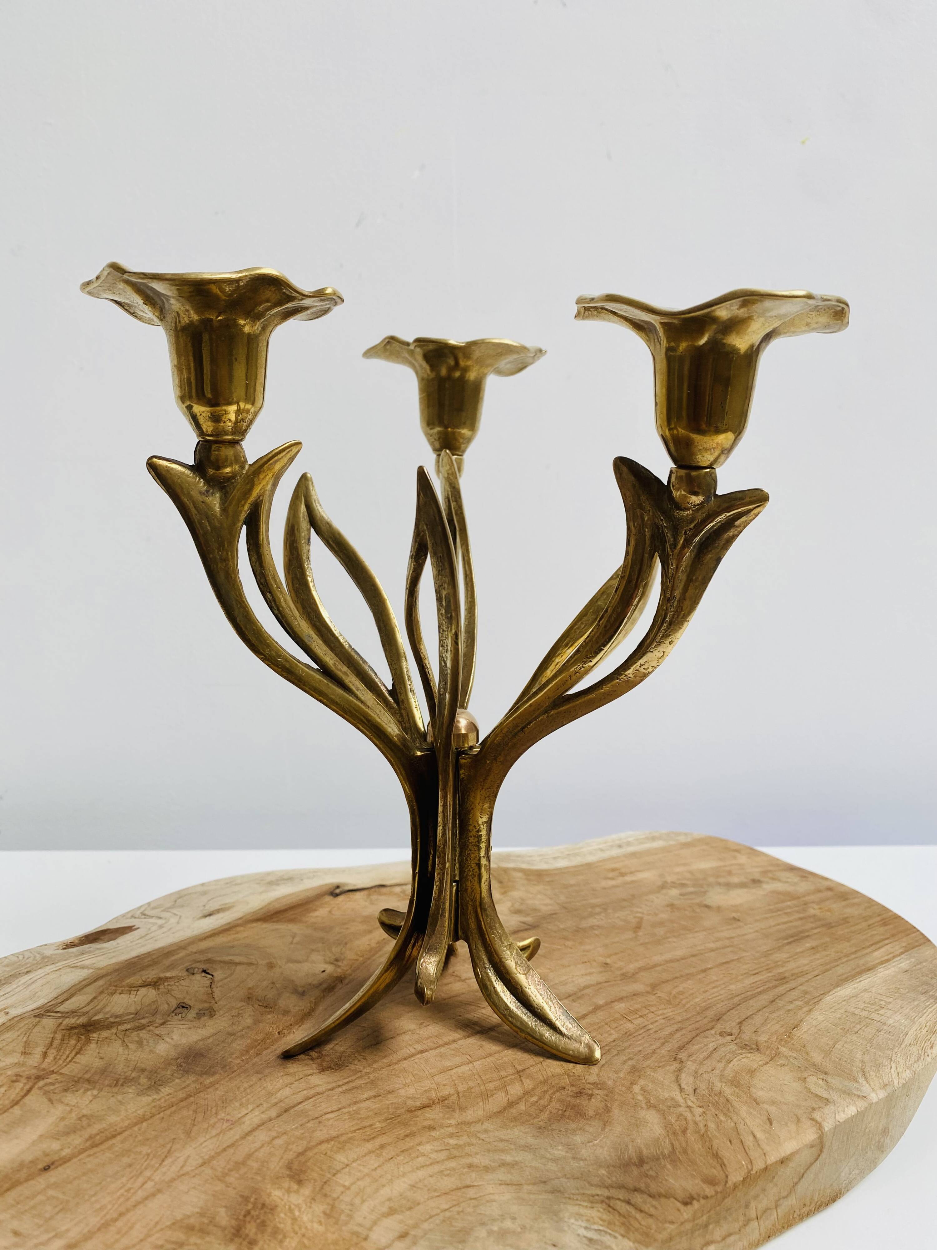 3-armed candlestick, brass flower bouquet