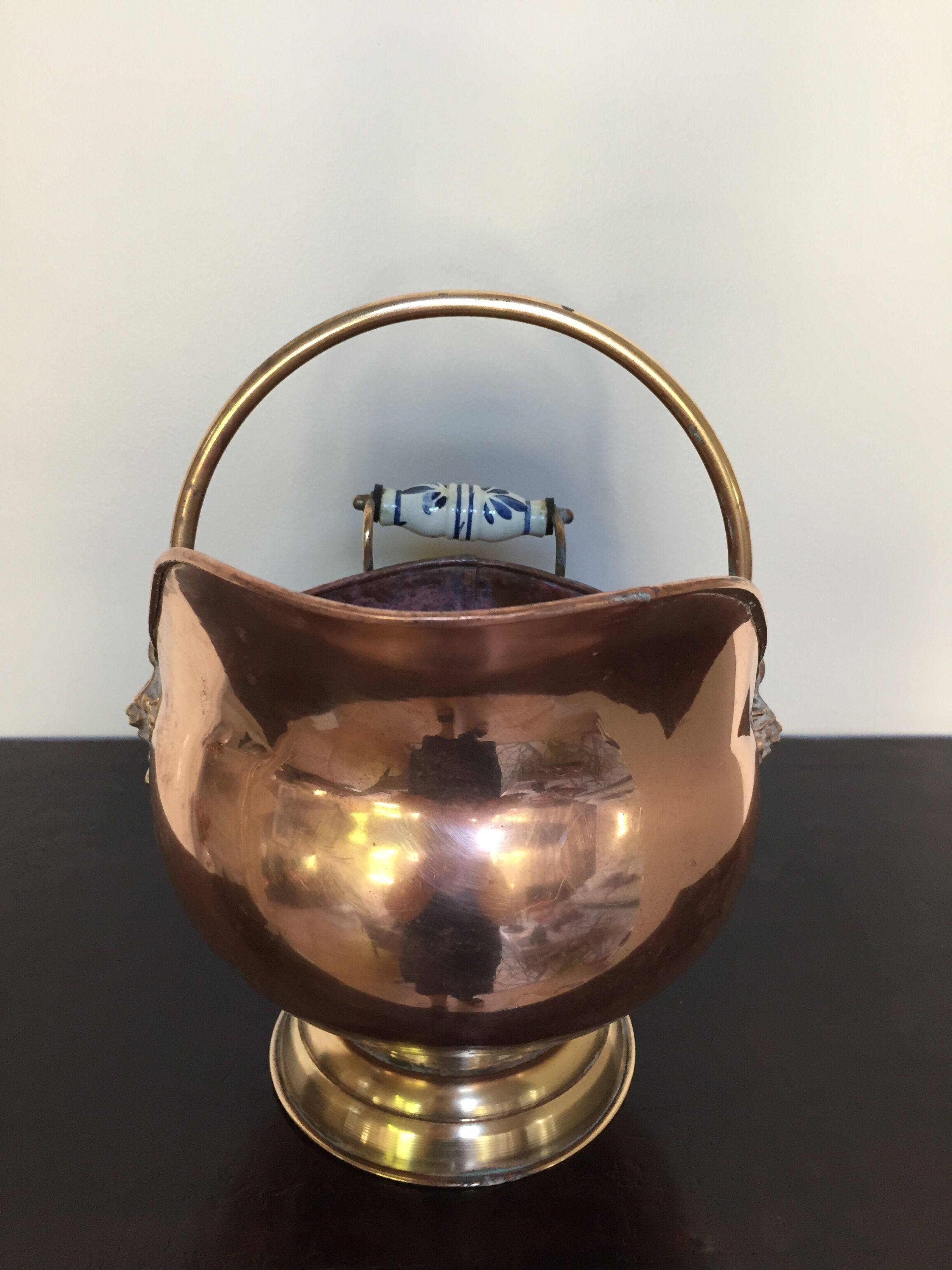 Ancient pink copper pot cover and porcelain handle
