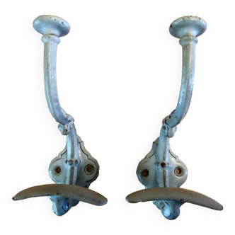 Enamelled cast iron coat hook