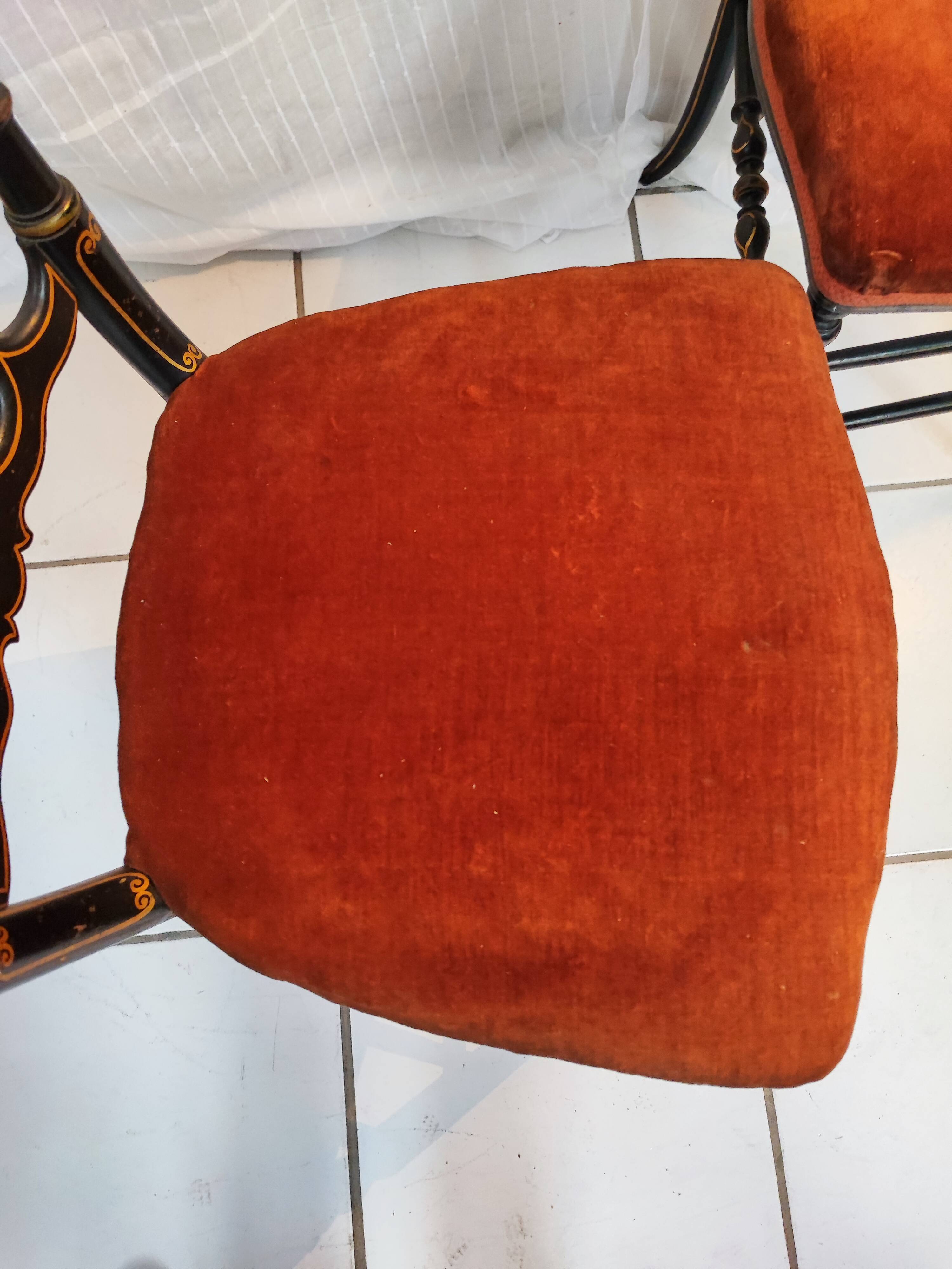 Paire de chaises Napoléon III modèle Opéra