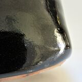 Vase bouteille grès émaillé noir par Roland Zobel