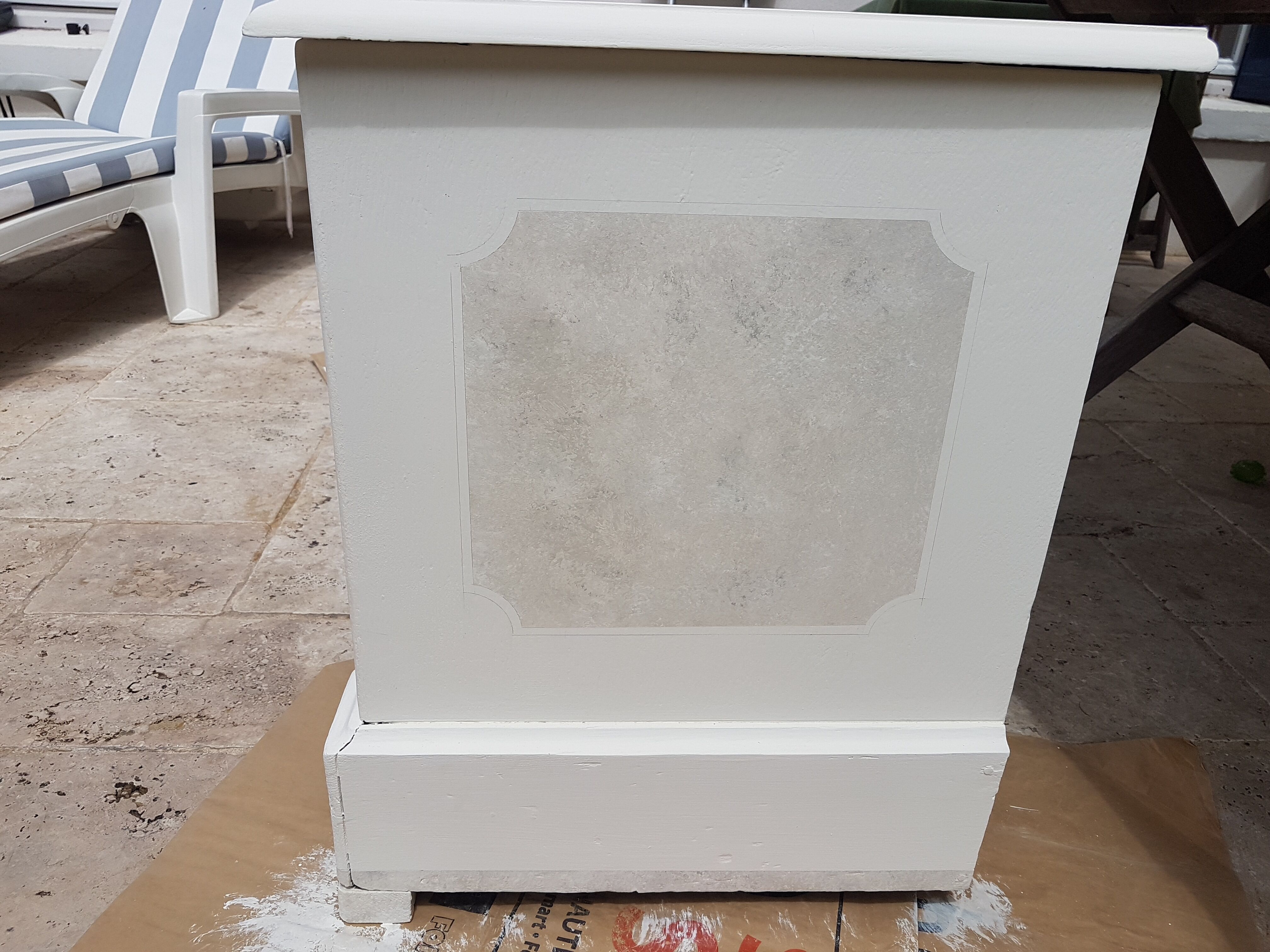 Commode patinée