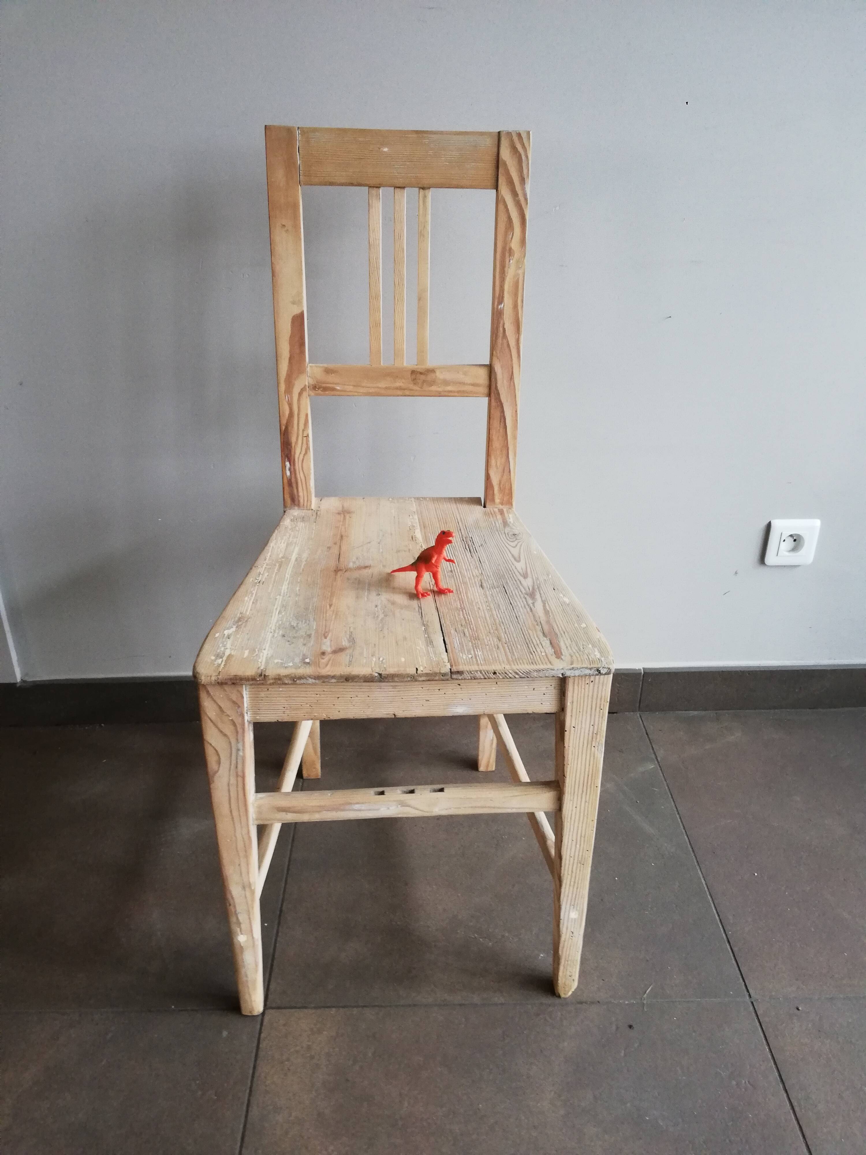 Set of 5 vintage wooden chairs