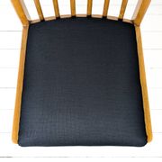 Chaise vintage Mid-Century à barreaux en bois massif avec assise à ressorts