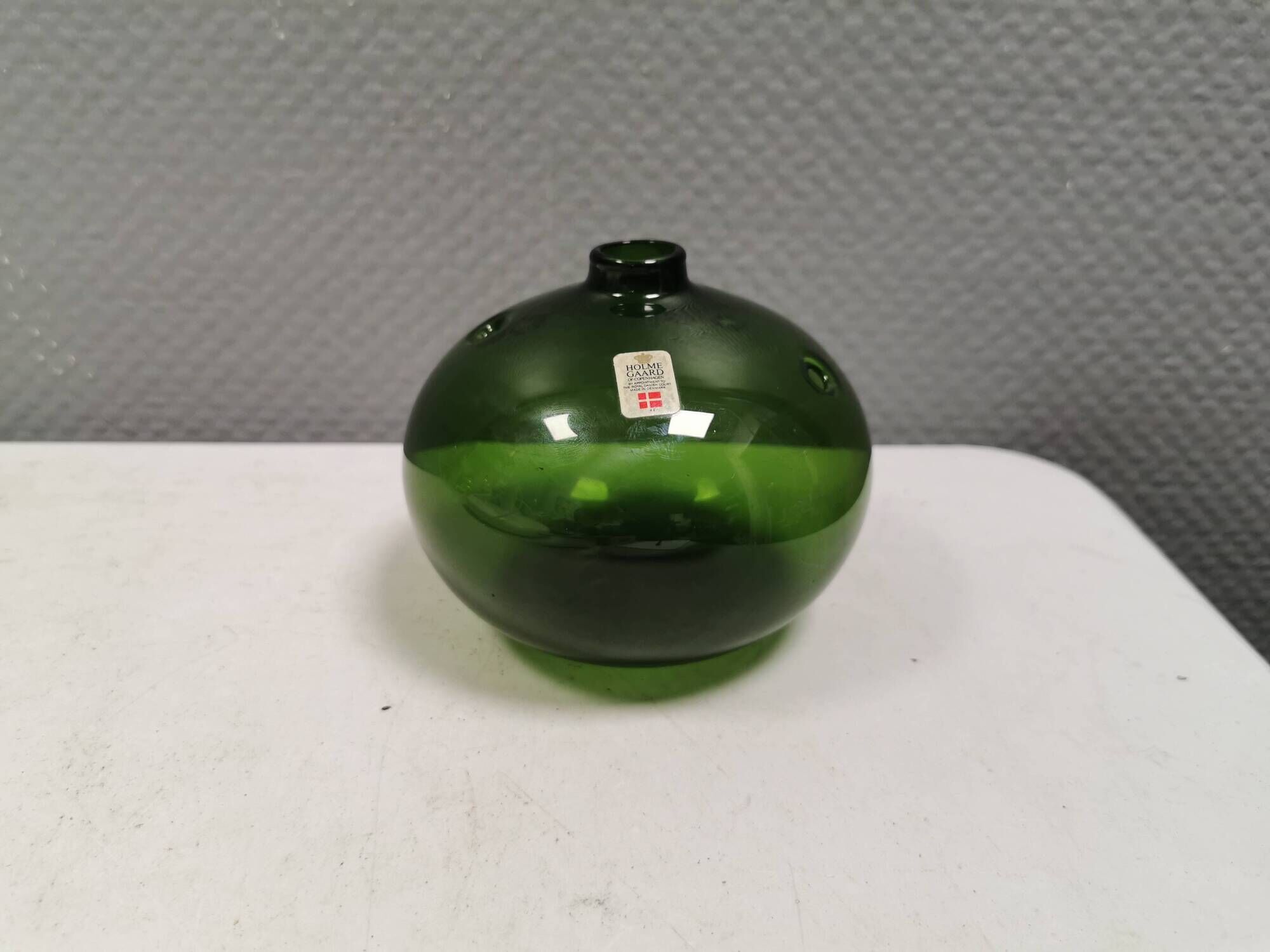 Beautiful "Hulvase/flower globe" in olive green color. Denmark 1970s
