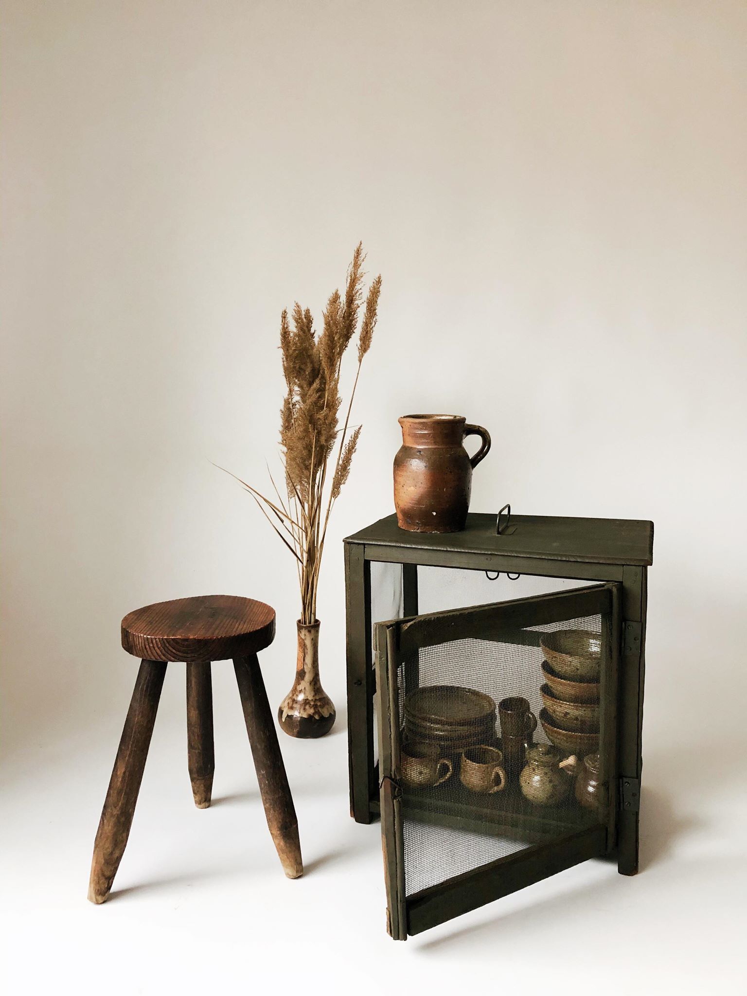 Garde manger ancien en bois