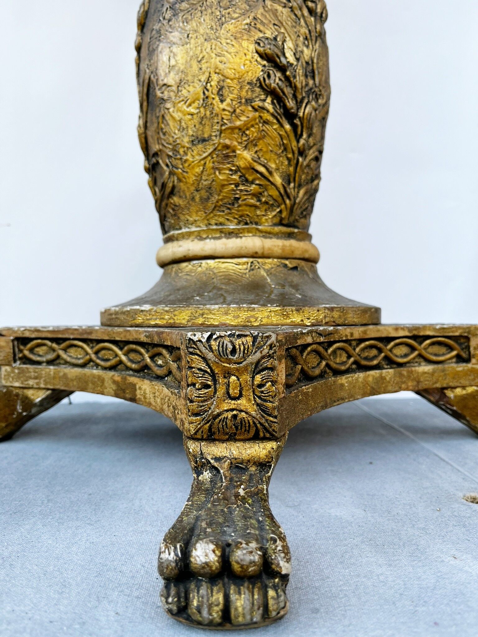 Pedestal empire gilded 1900 - mid 20th century