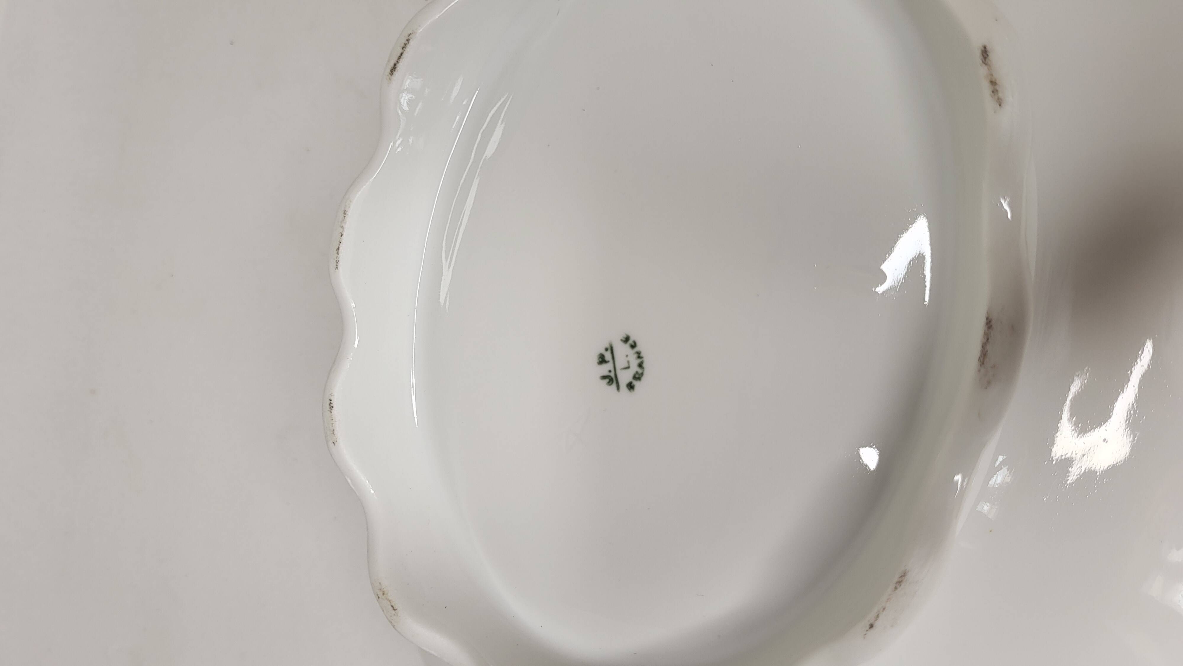 19th century Limoges porcelain tureen / vegetable dish