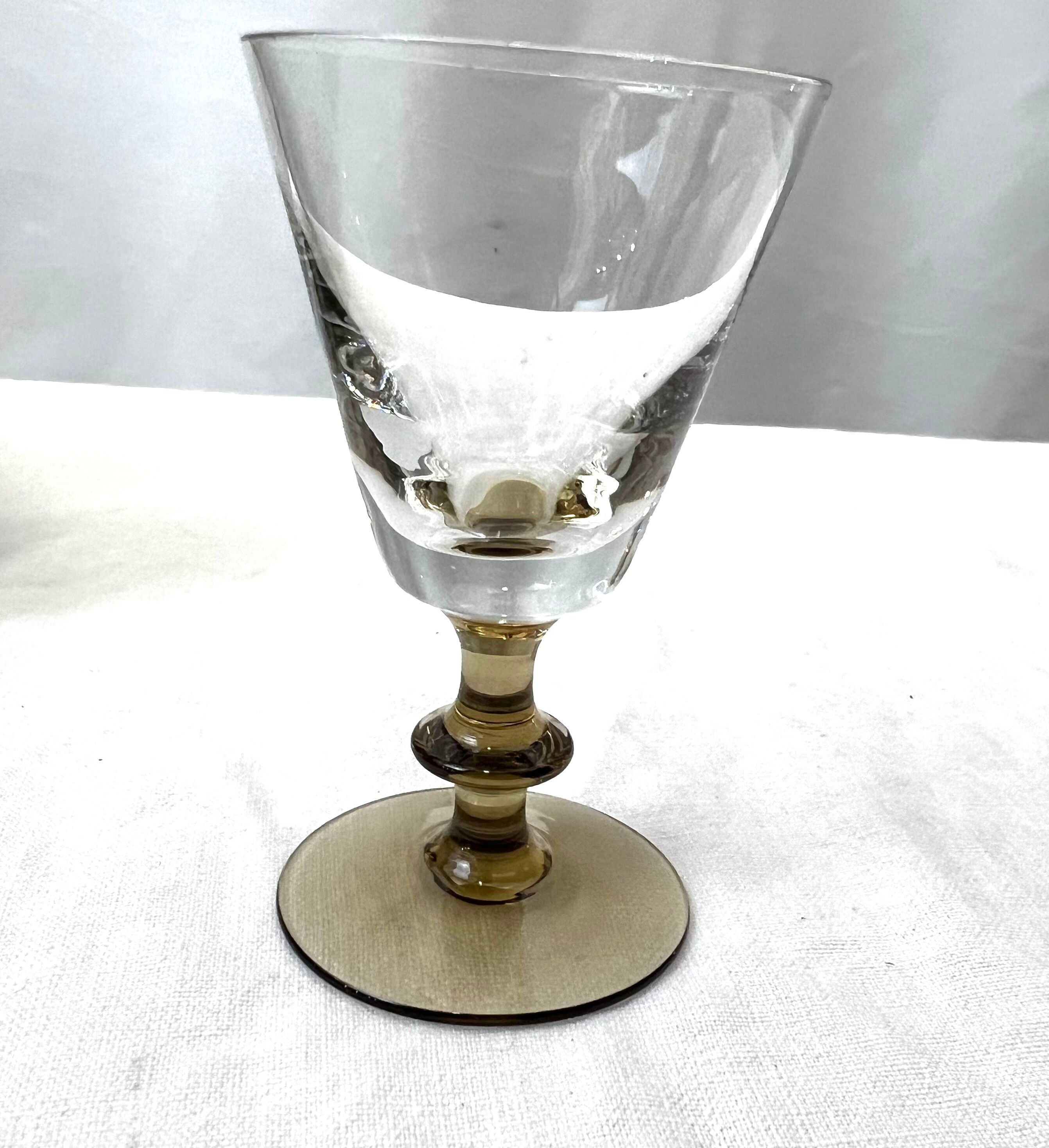 6 verres pied liqueur shot en verre fumé dans coffret Breizistal Luxe