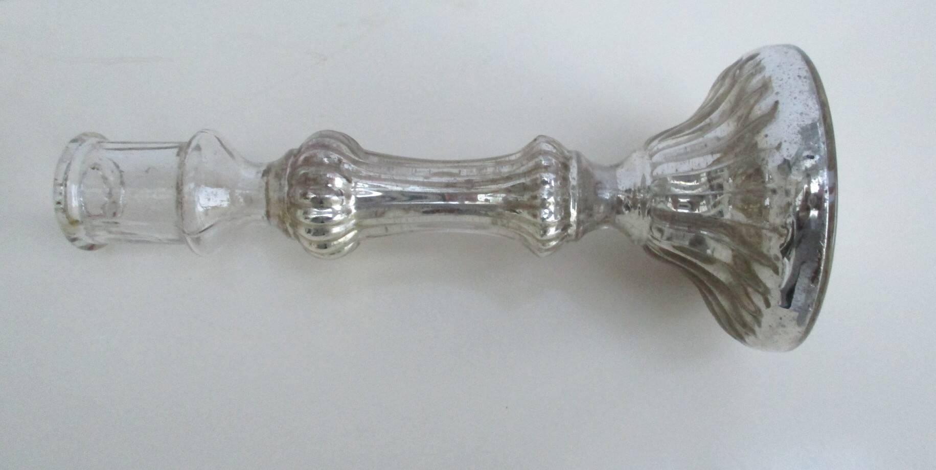 XlXth eglomisé glass candle holder