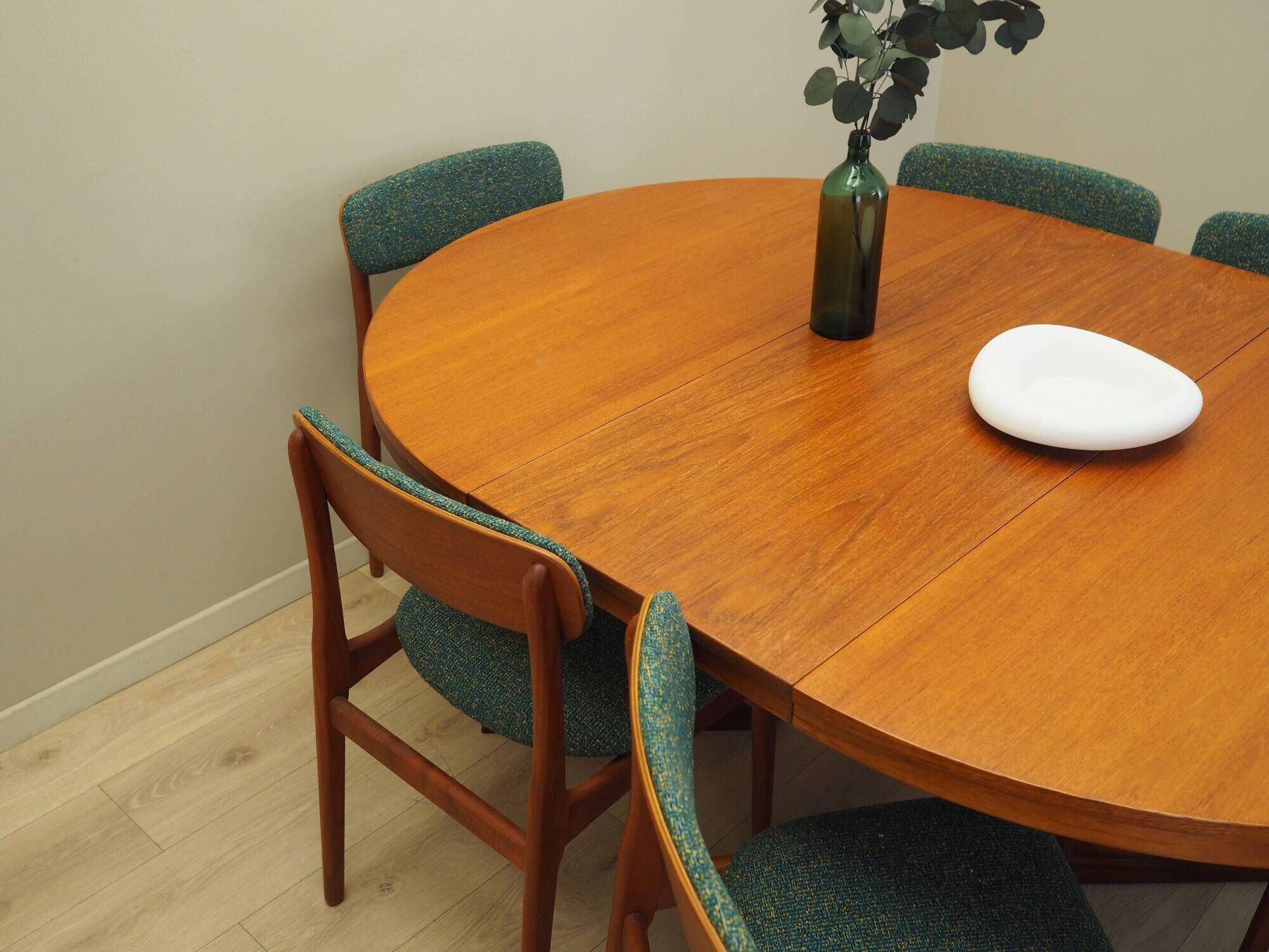 Round teak table, Danish design, 1970s, production: Denmark