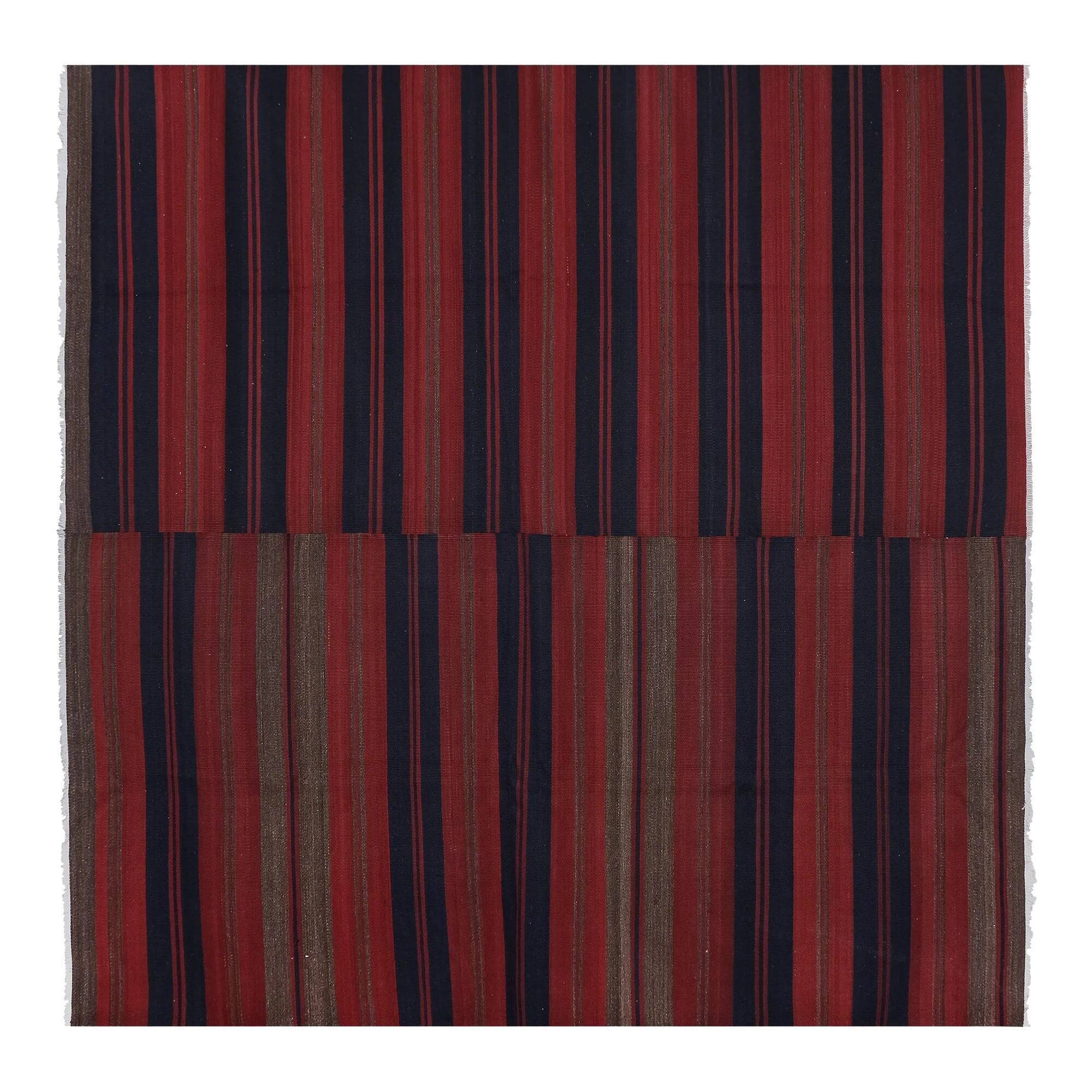 Vintage Turkish kilim, handwoven, 269x269 cm.