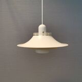 Nice medium-sized hanging lamp from Danish Form-Light 1980s.