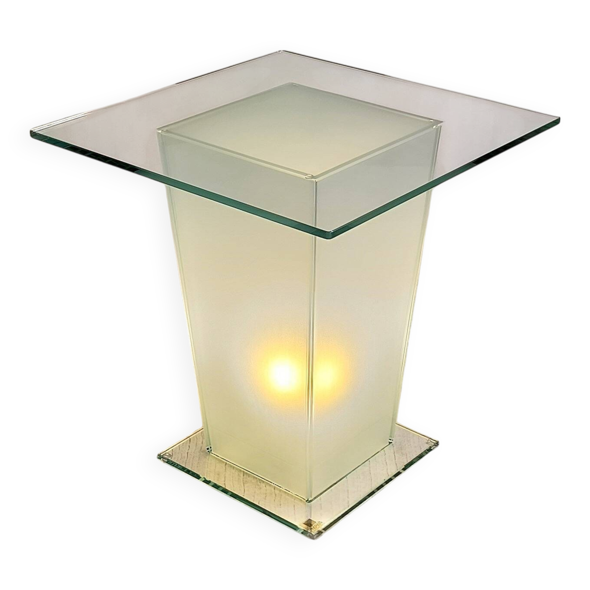 Marais International side table and light lamp