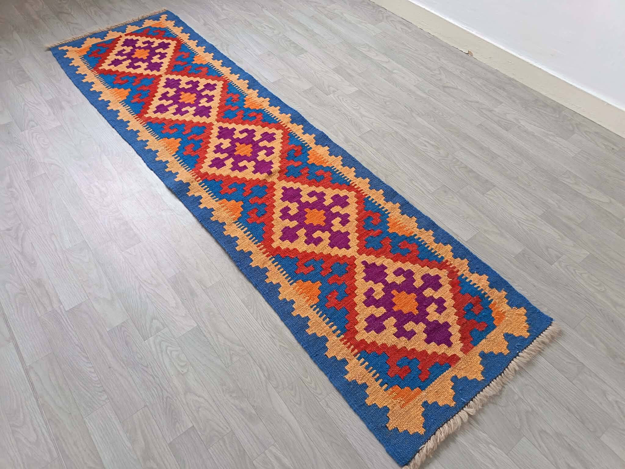 Handmade Persian Gashqaï corridor rug