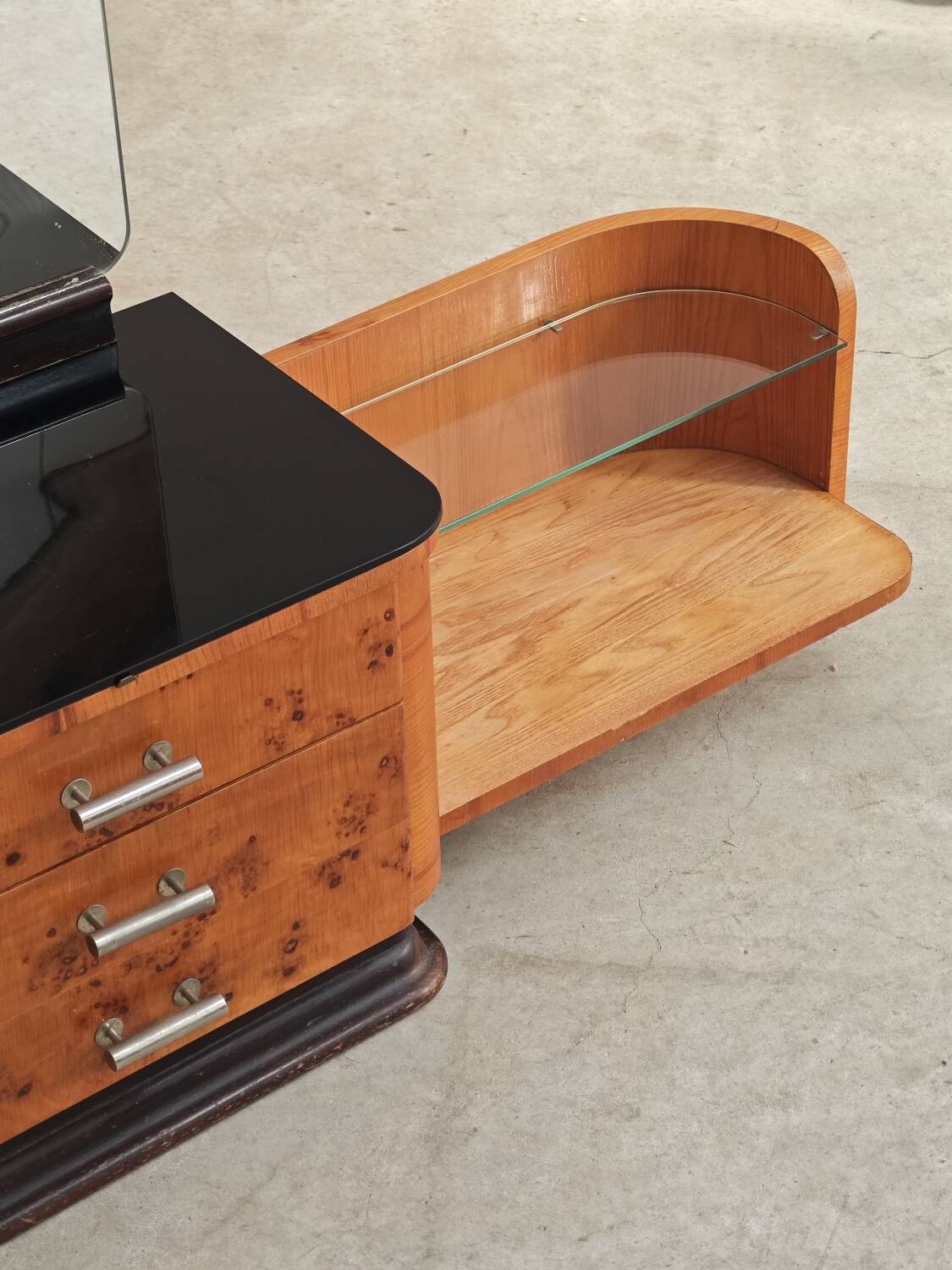 Jindrich Halabala dressing table and bedside tables for Up Zavody 1950