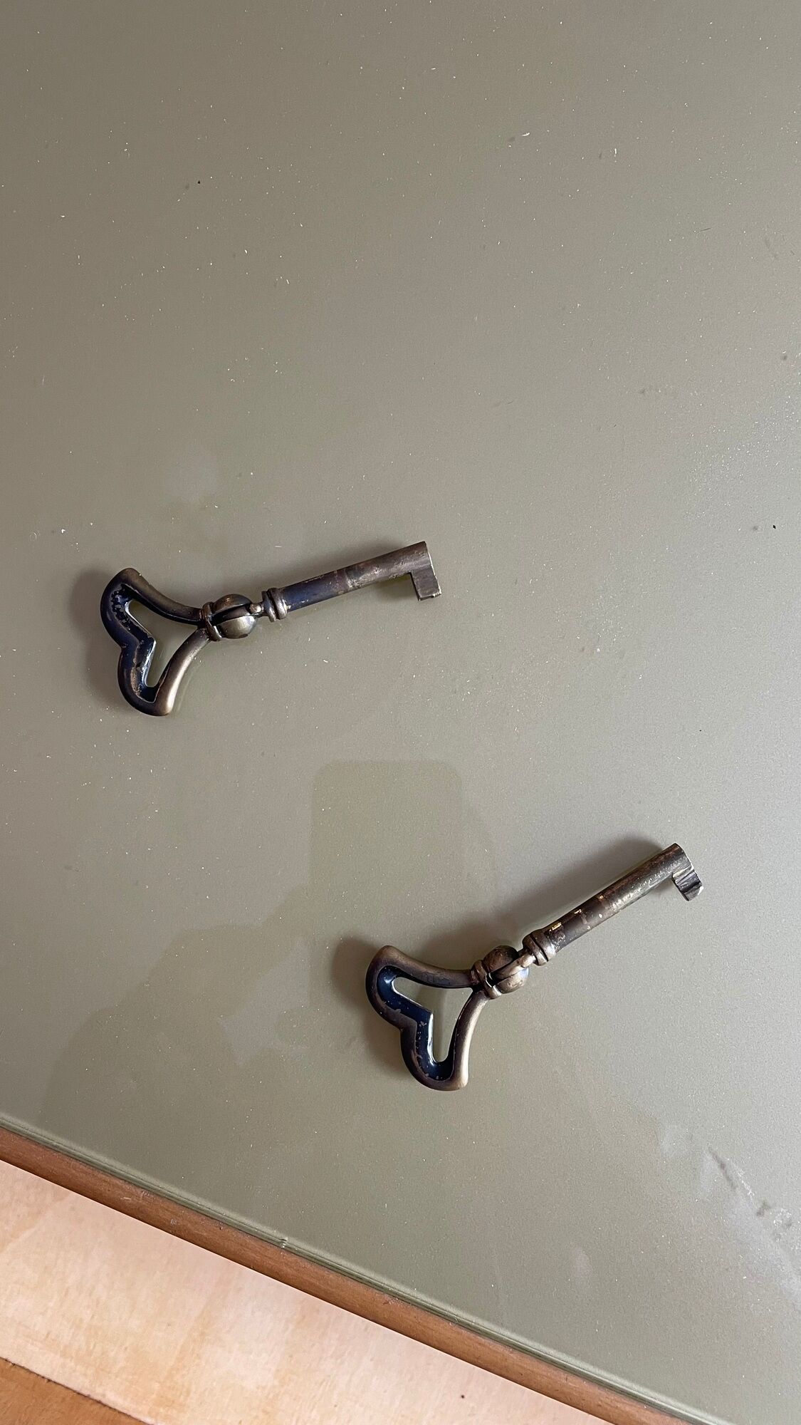 Commode pieds compas avec miroir italien des années 50
