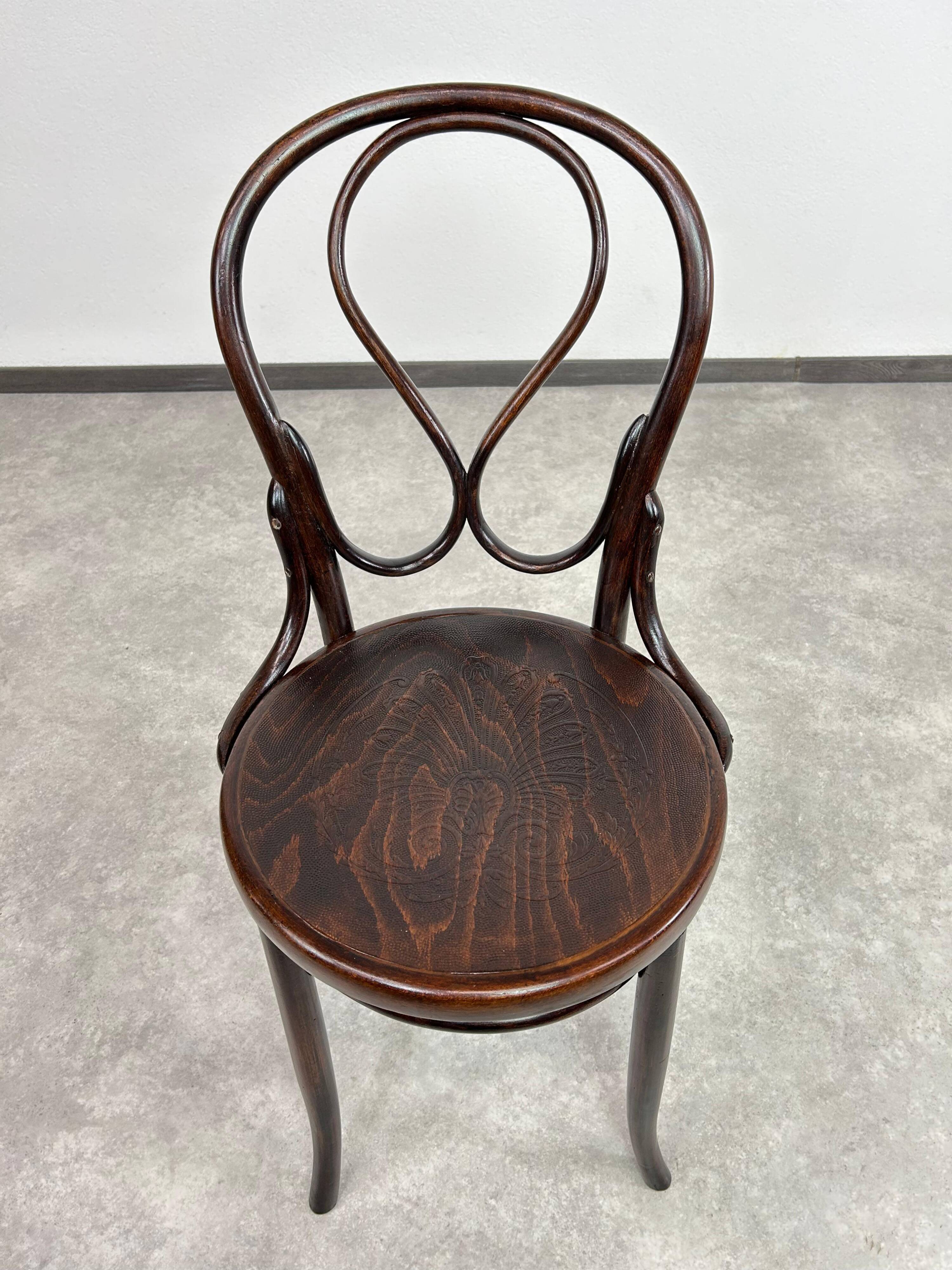 Bentwood dining chair no. 20 by Thonet
