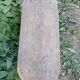 Petit tabouret en bois très ancien 