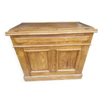 antique counter
