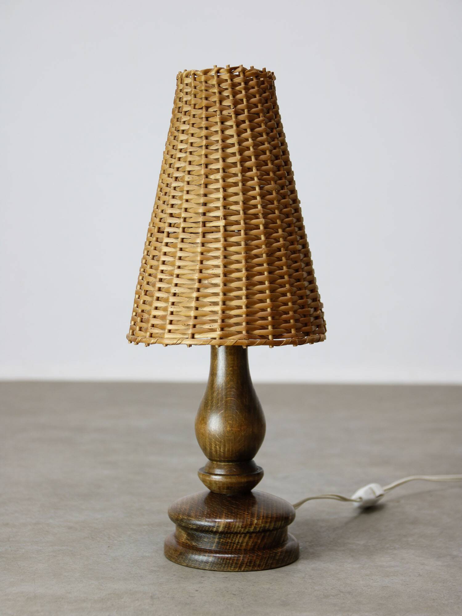 Vintage Italian Wicker Table Lamp