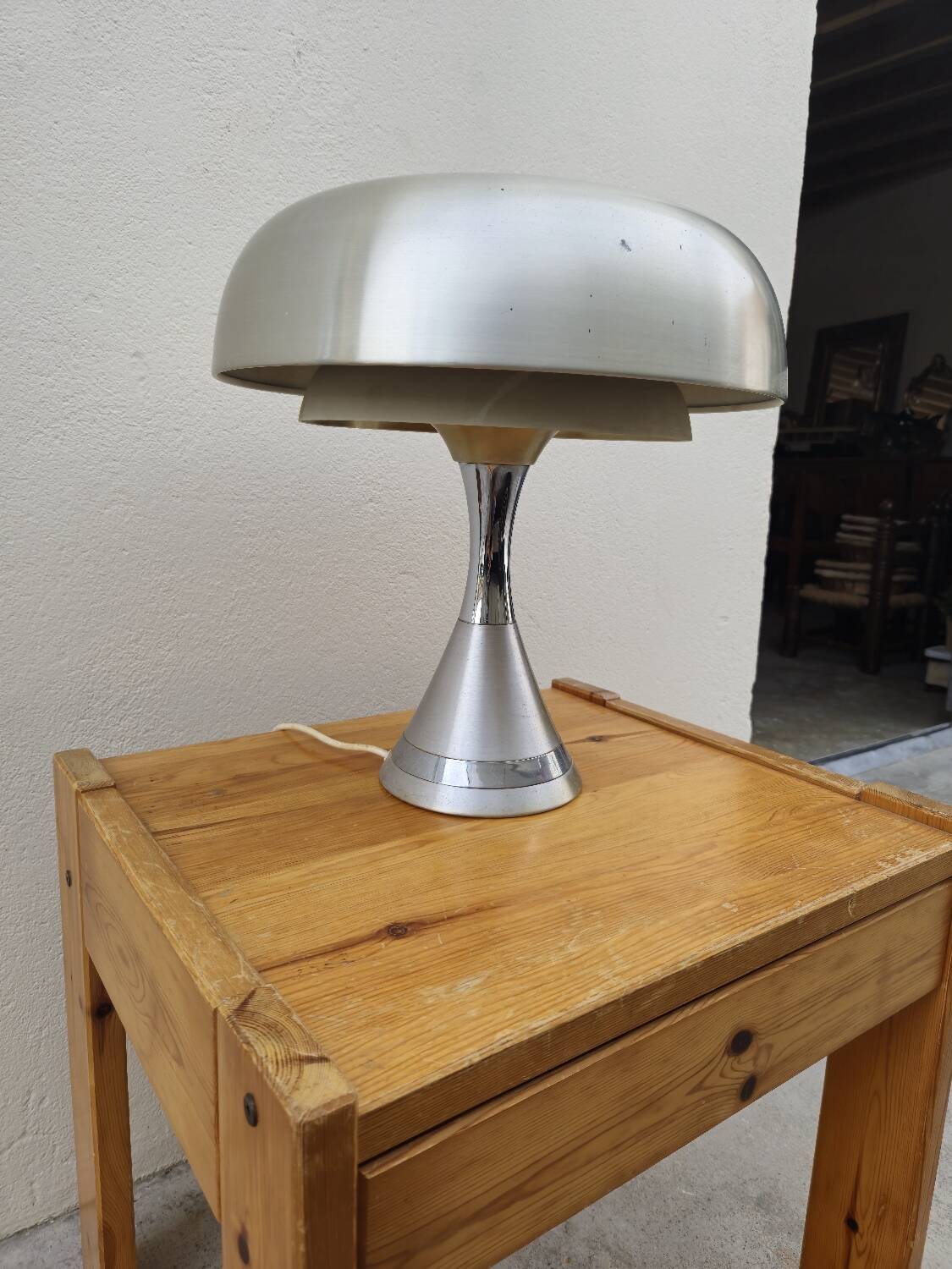 Regain bedside table in vintage pine