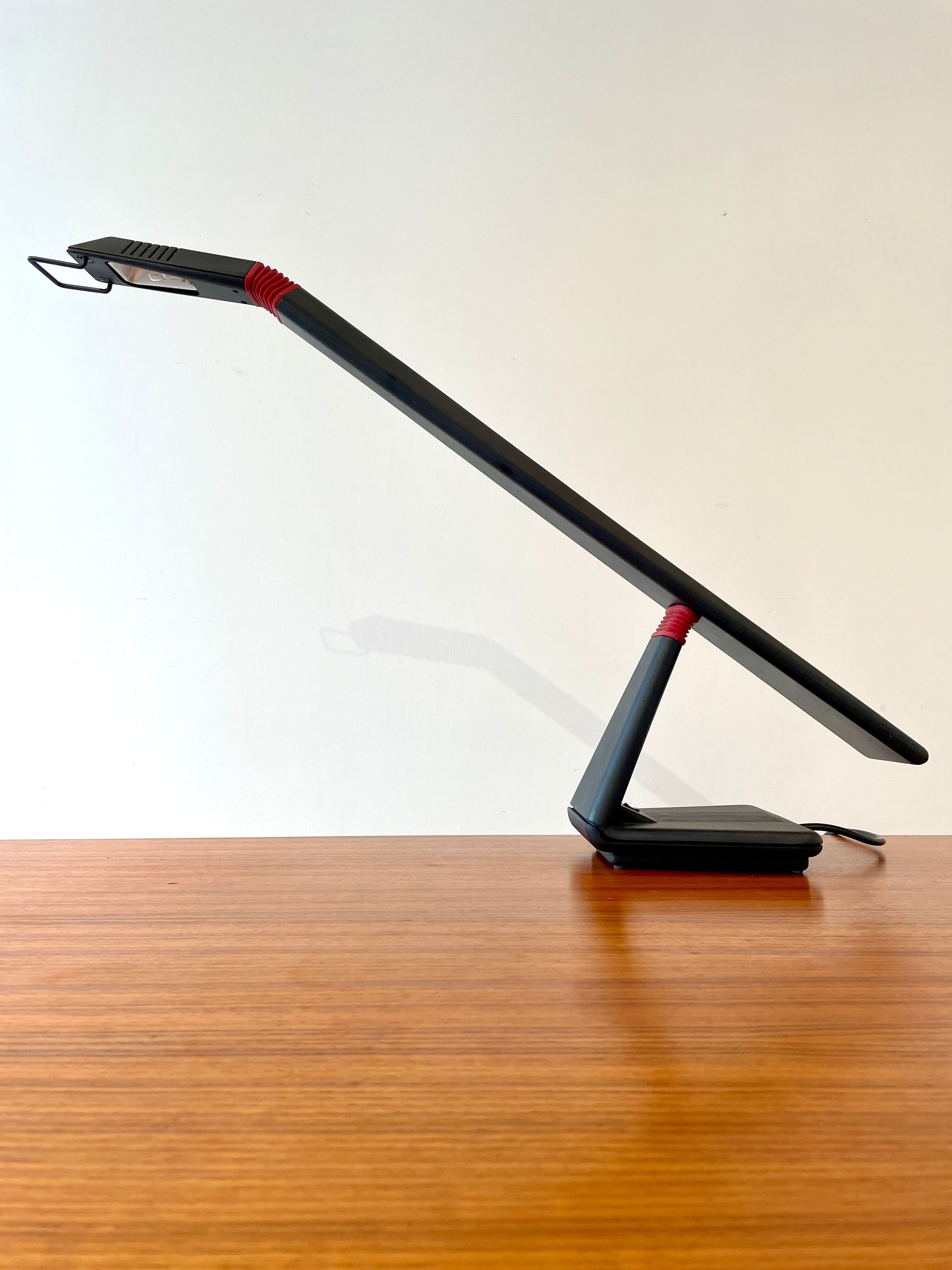 Progetti desk lamp by G. Tonetti - Italy 80s