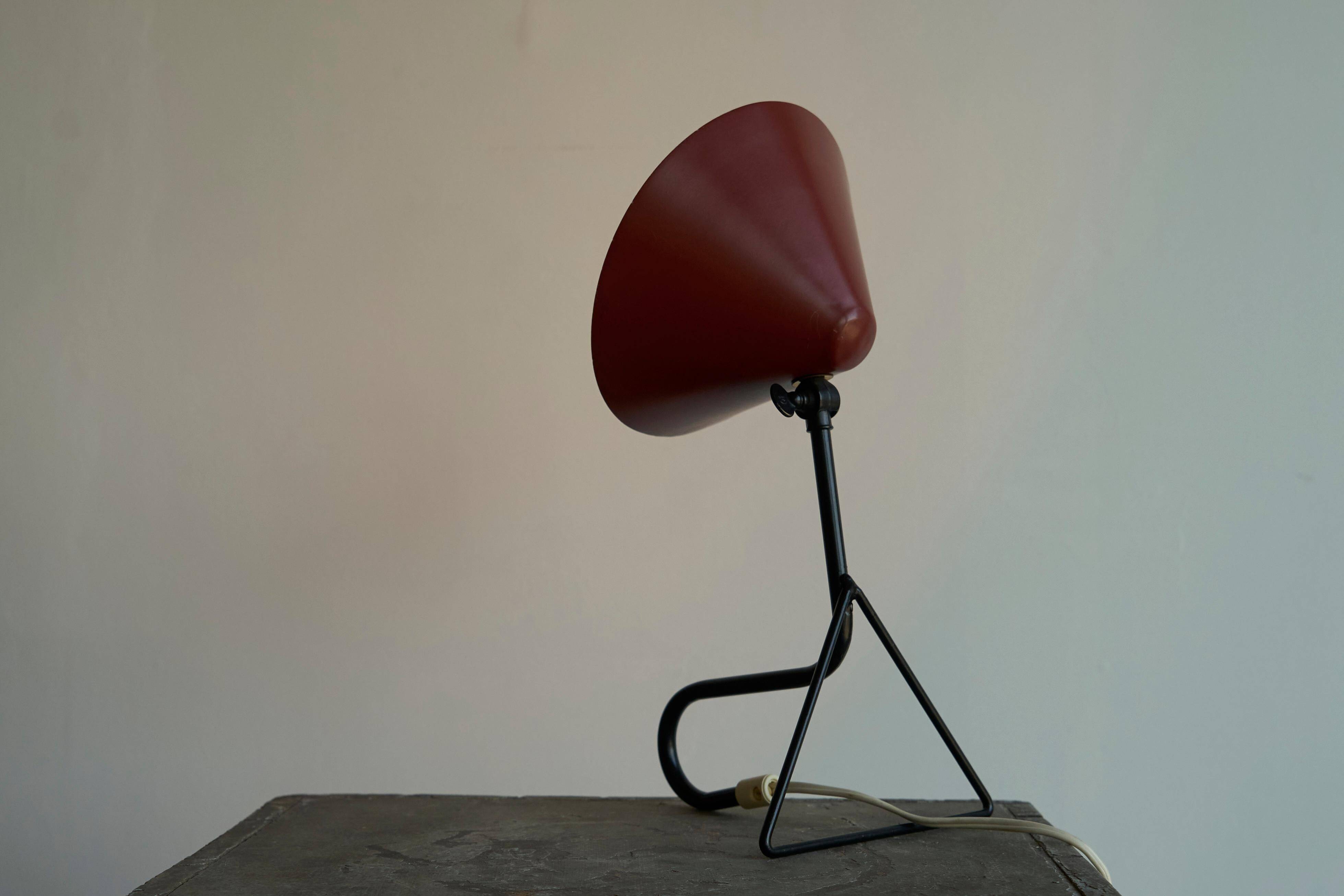 Erik Wärnå table lamp or wall sconce for Gnosjö Konstsmide 1950