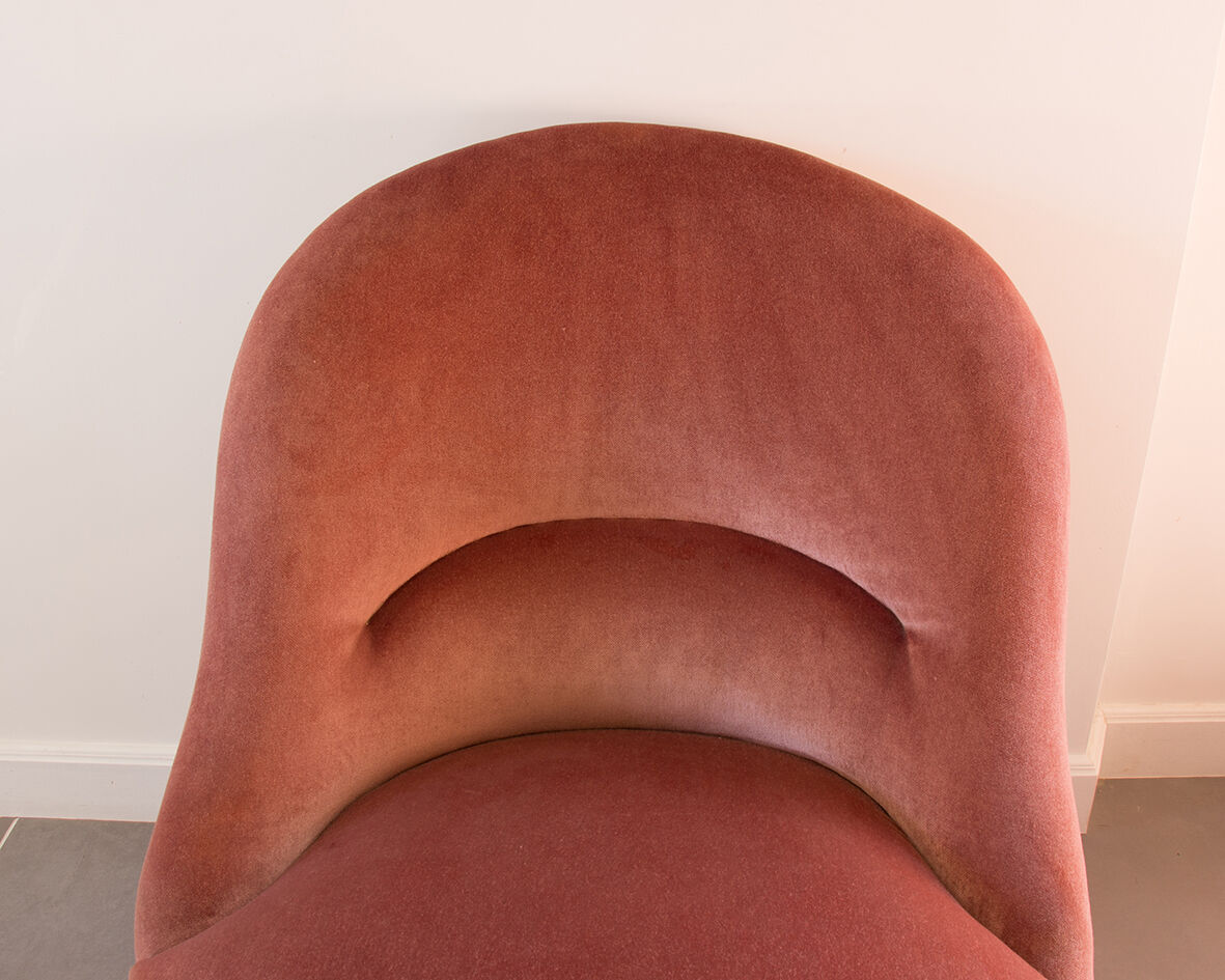 Old toad armchair pink