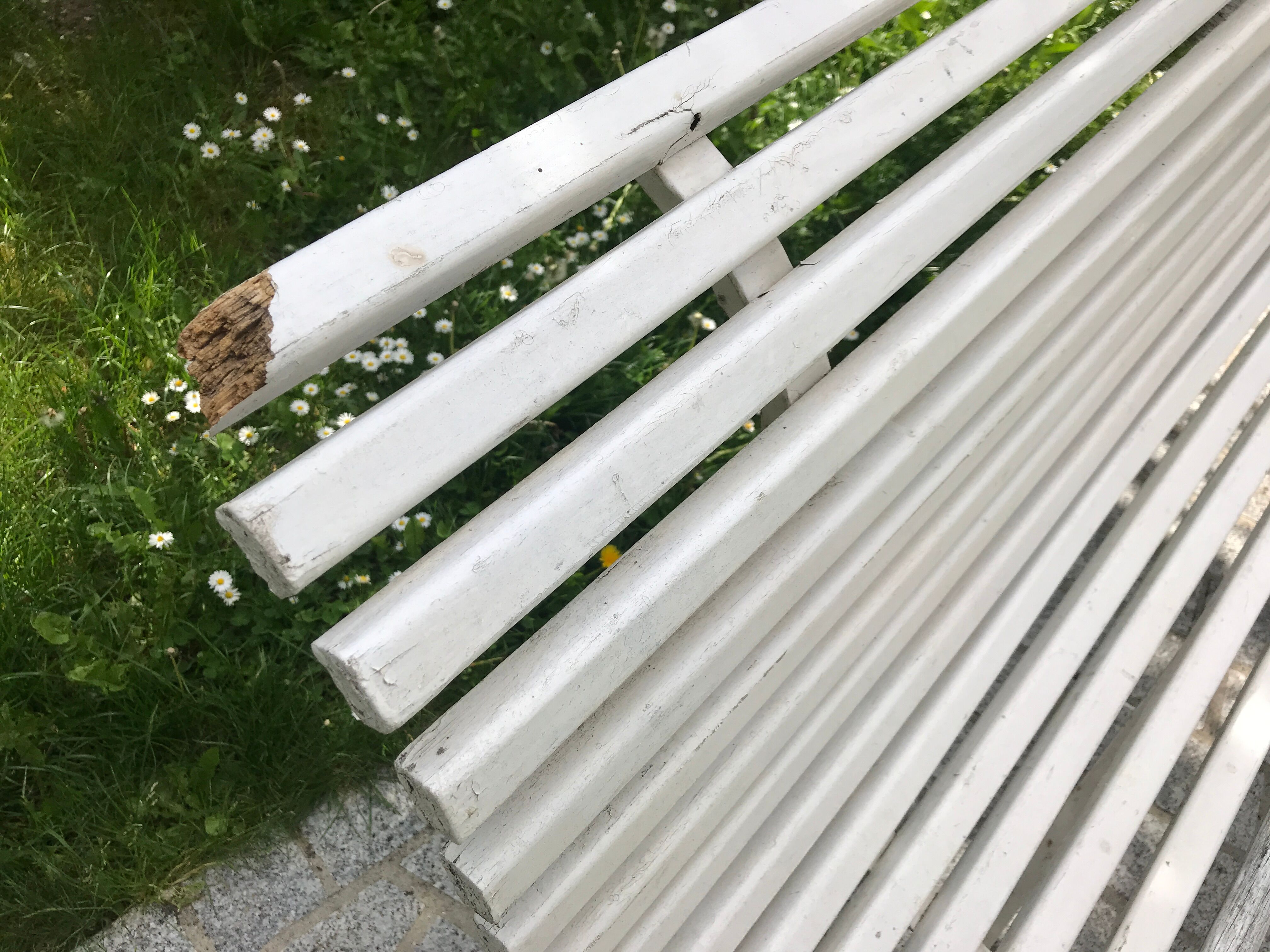 White metal Garden Bench and wooden slats 1970