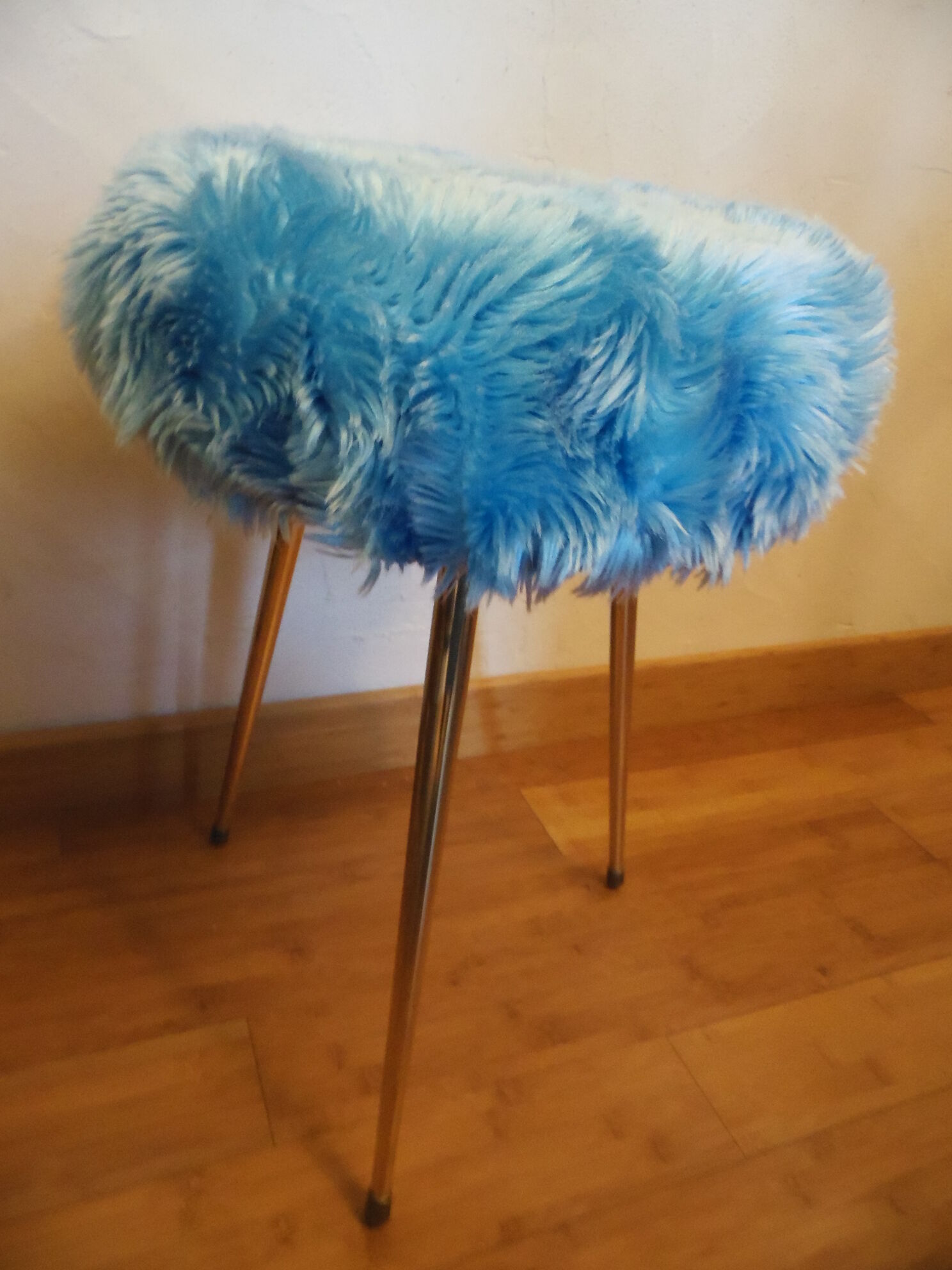 Stool wig, feet 70's compass
