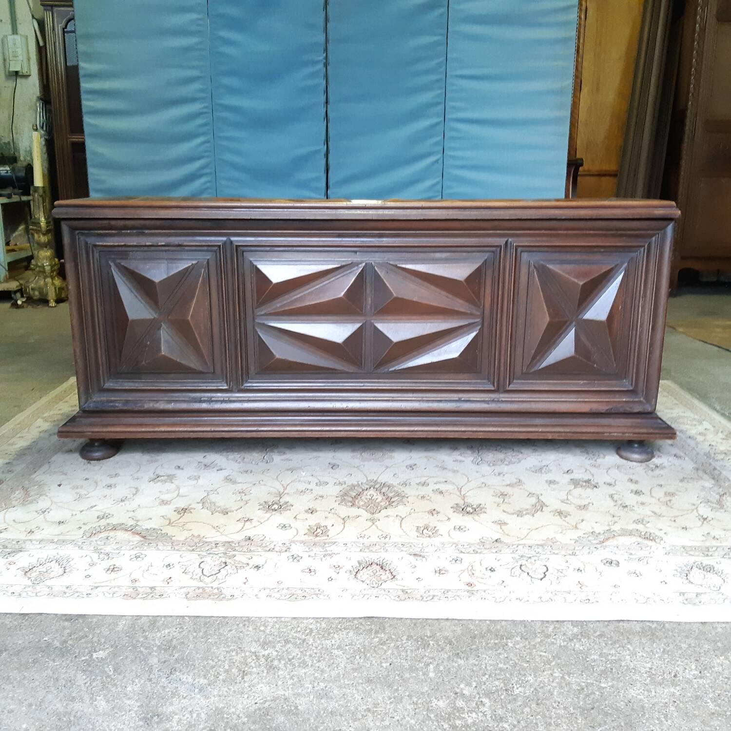 Large Louis XIII style chest 168X53cm