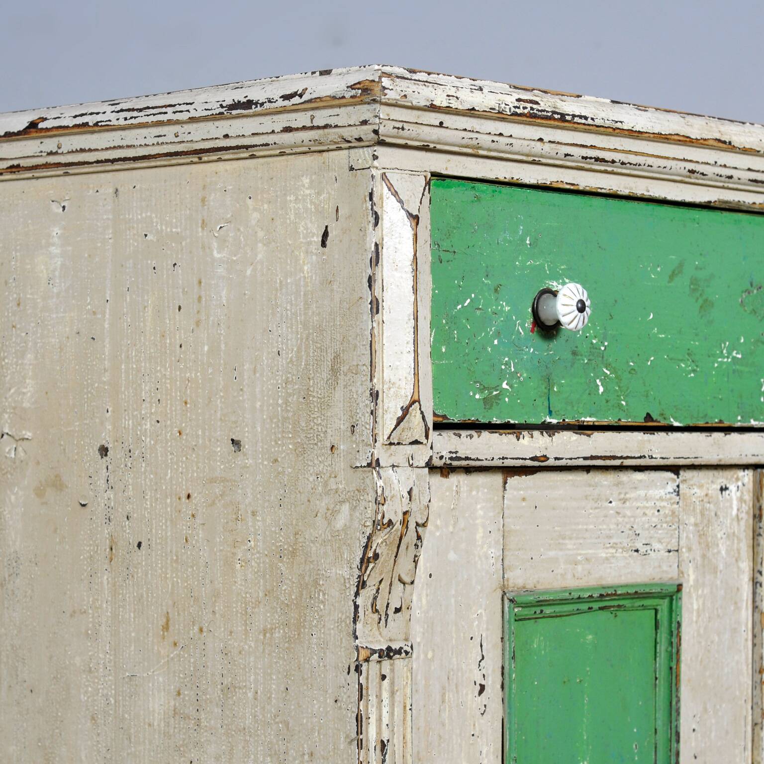 Commode en pin, années 1910