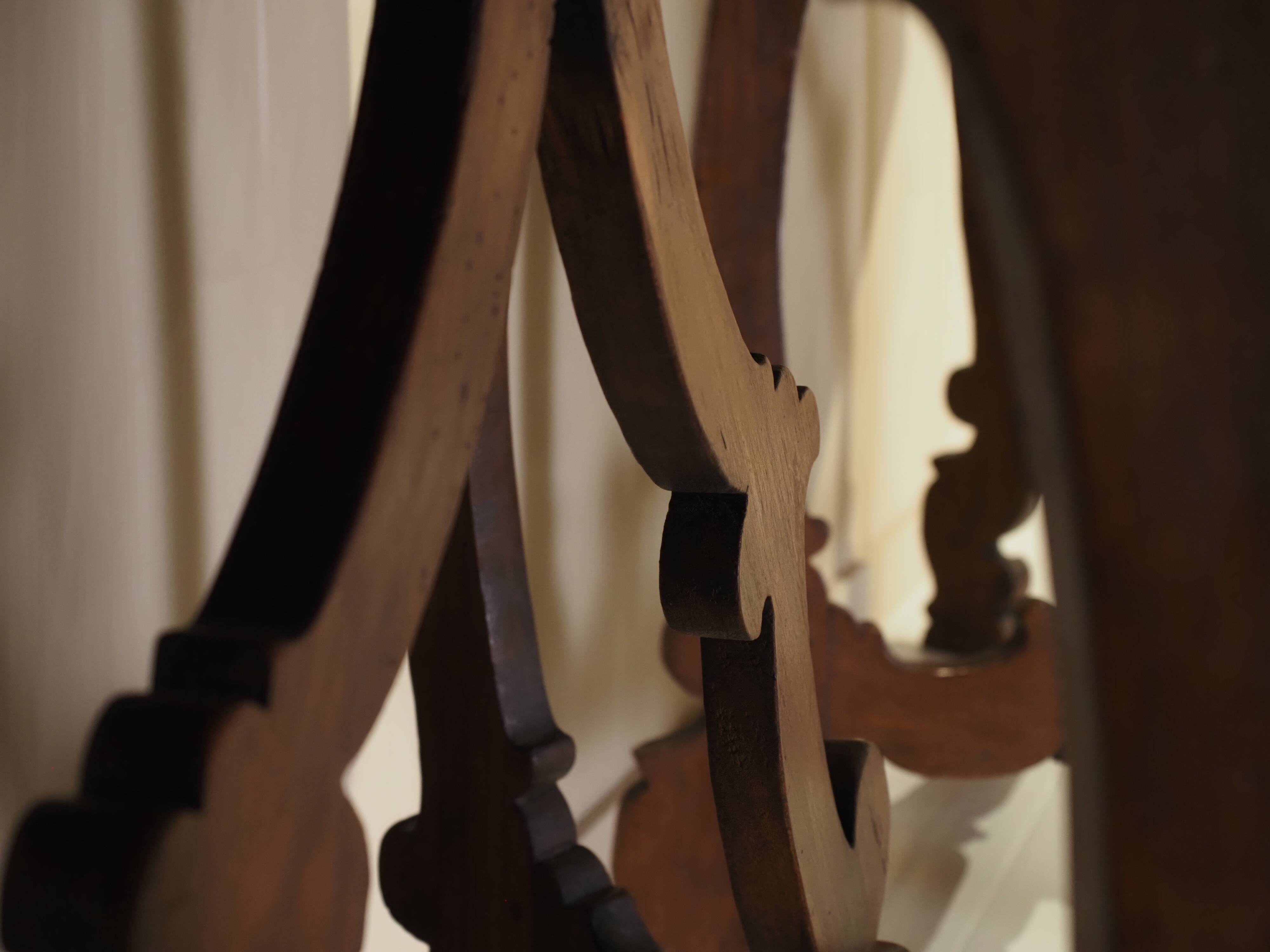 Pair of Italian consoles from the 18th century.