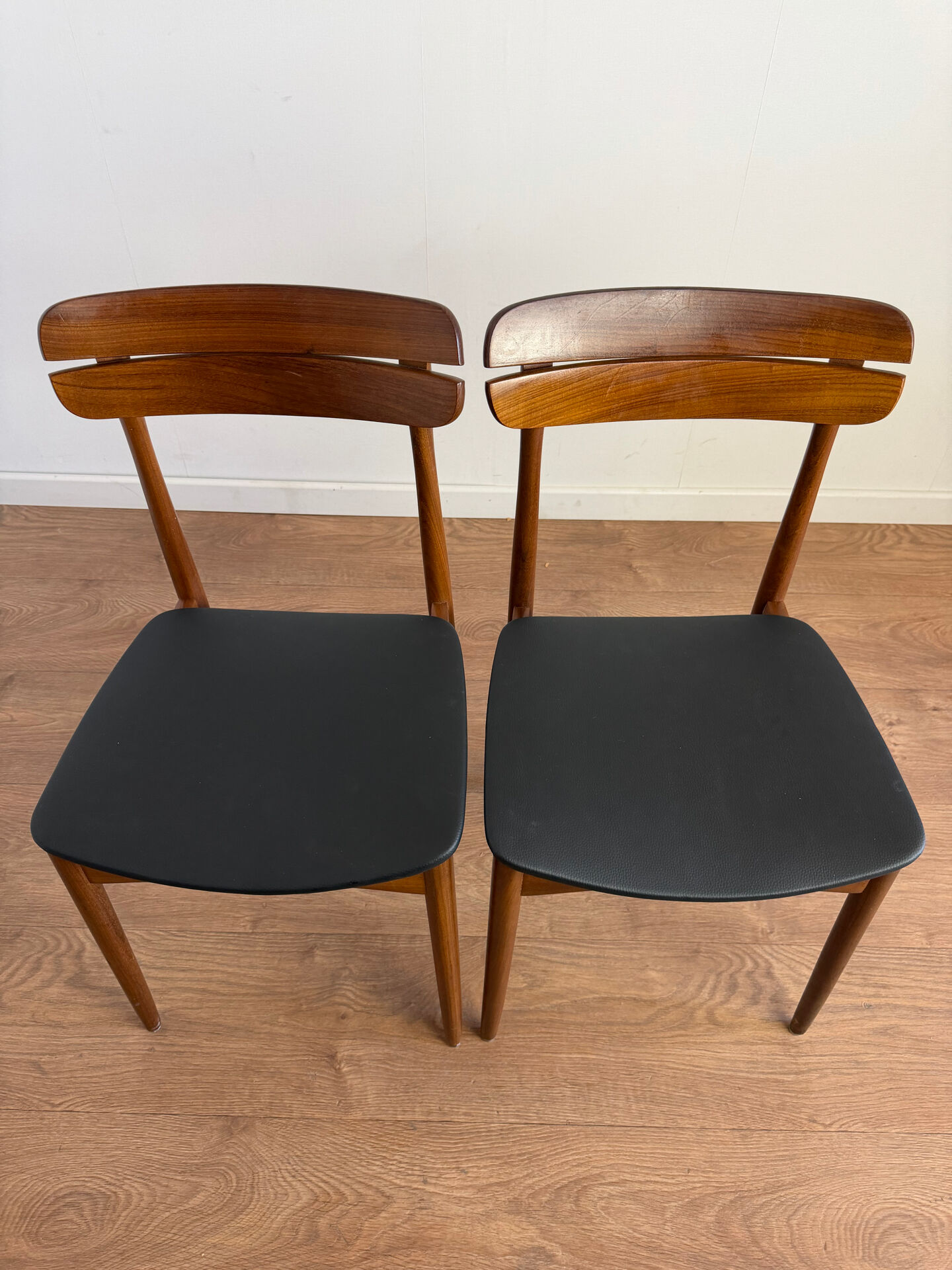 Set of 6 Scandinavian teak chairs – 1960s