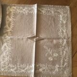 Ensemble de 8serviettes anciennes brodees