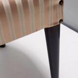 Paire de fauteuils cocktails vintage en satin beige, 1950