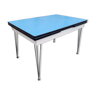 Formica bicolor white and blue table, eiffel legs, 50s