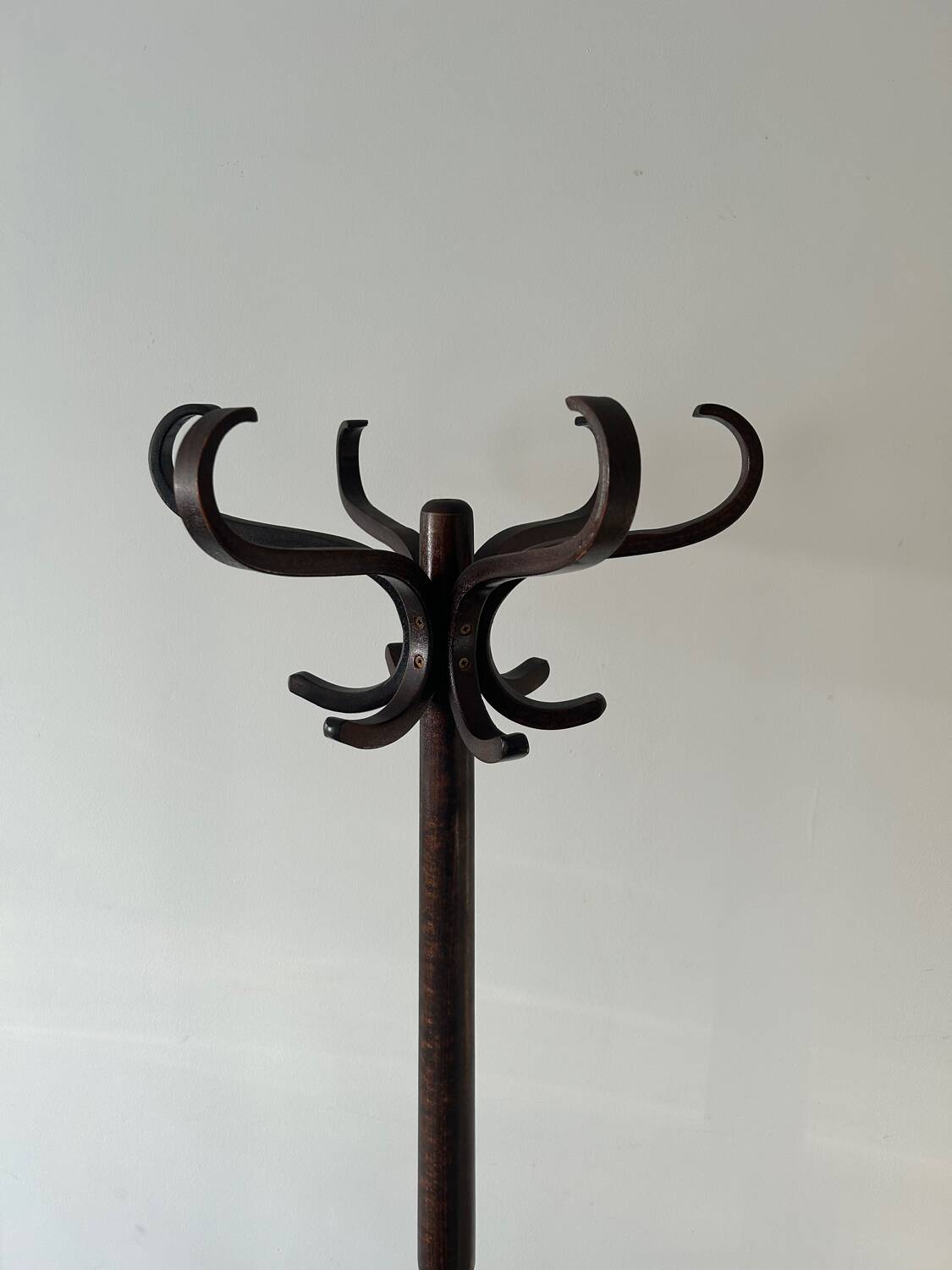 Baumann style 1960 swivel parrot coat rack in bent wood