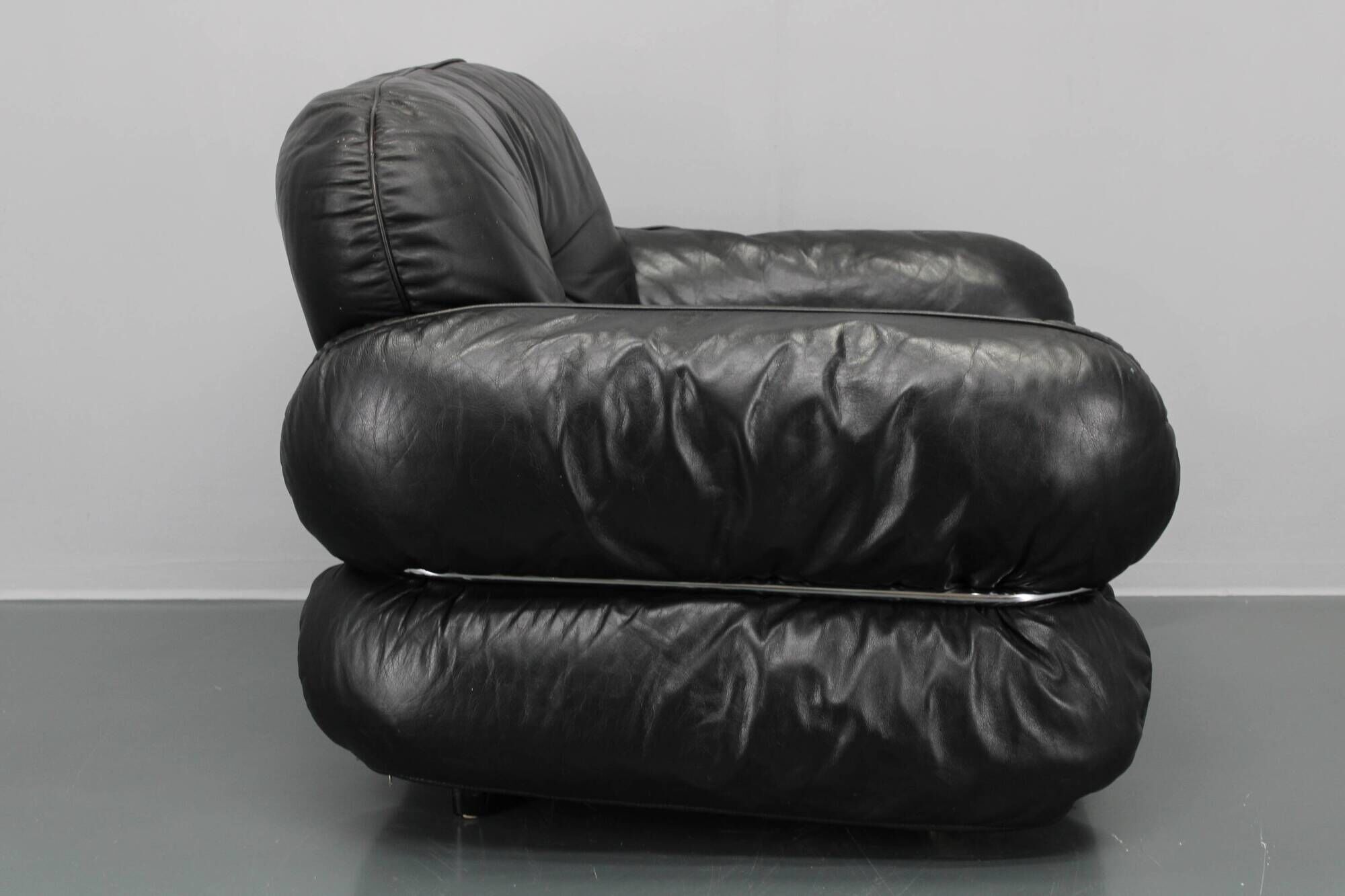 1970 Kurt Hvitsjö Rare “Hannibal” Black Leather Armchair For Isku, Finland