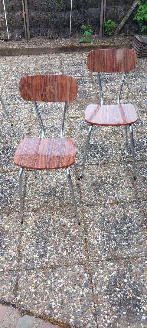 Paire de chaises en formica motif bois foncé, années 60