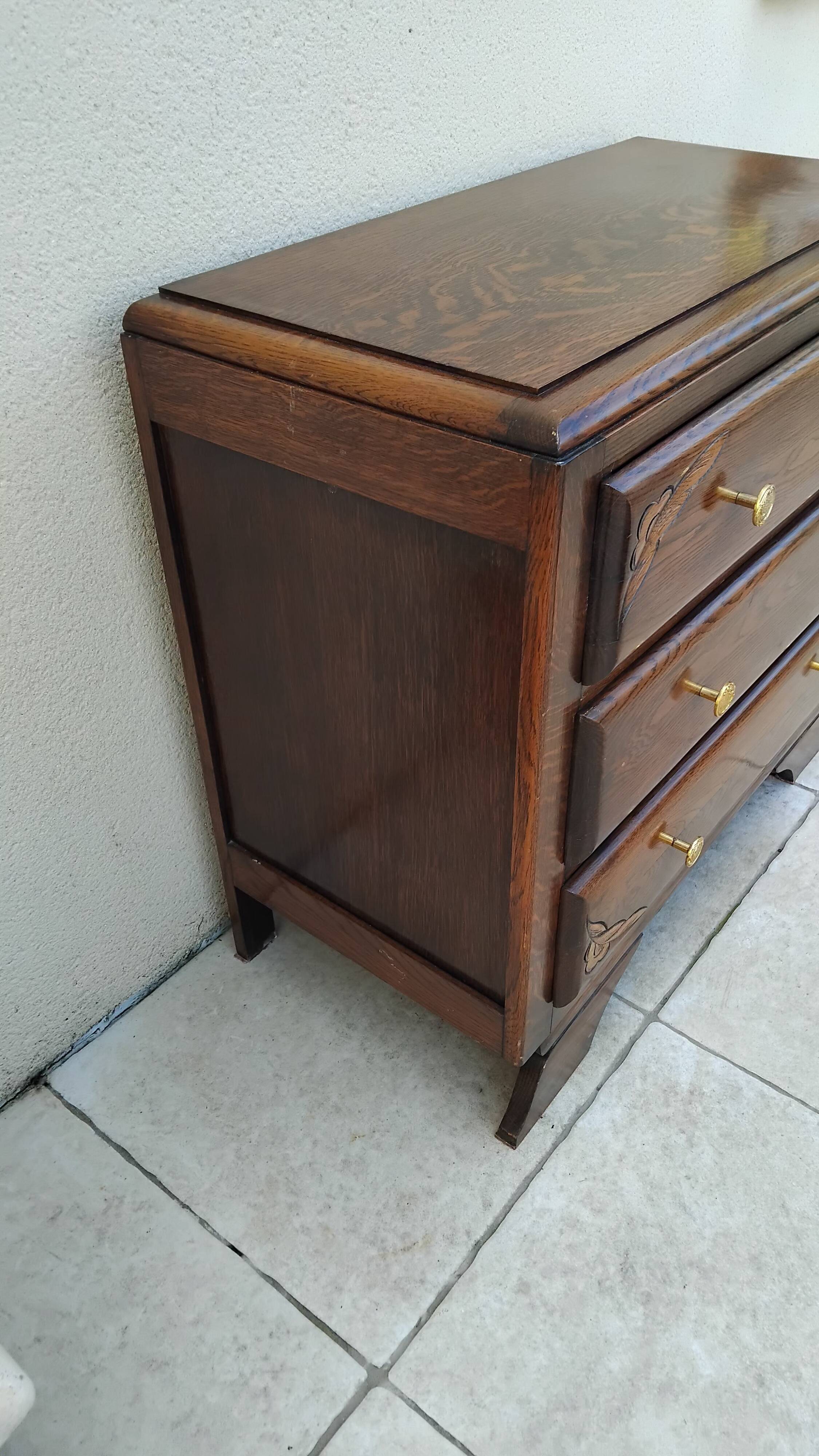 Antique Art Deco chest of drawers