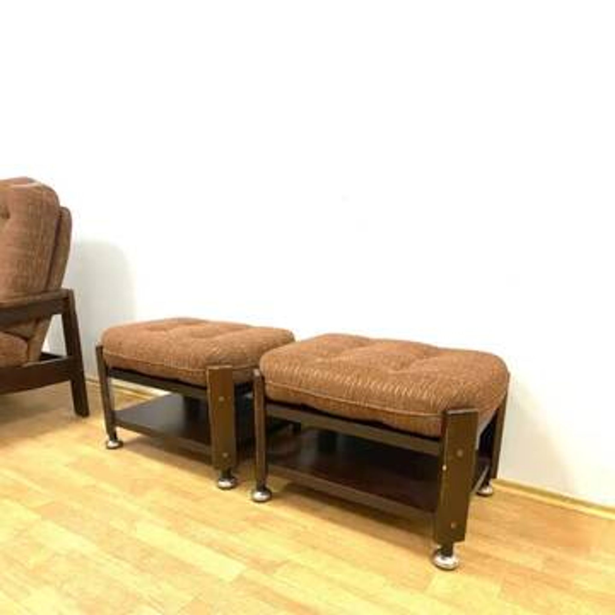 Fauteuils rétro avec repose-pieds, Hikor, années 1970