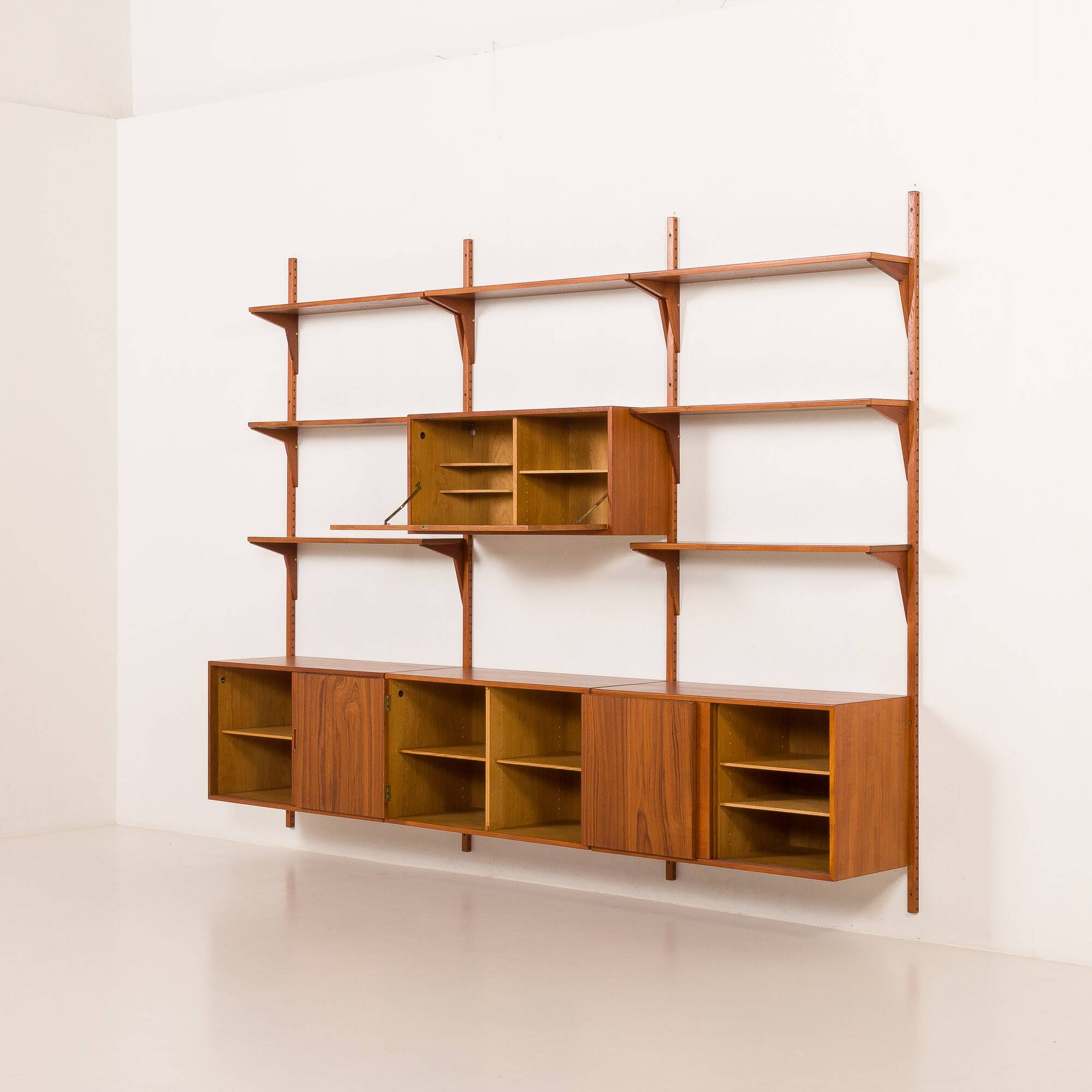 Hansen and Guldborg 3 bay teak wall unit, Denmark 1960s