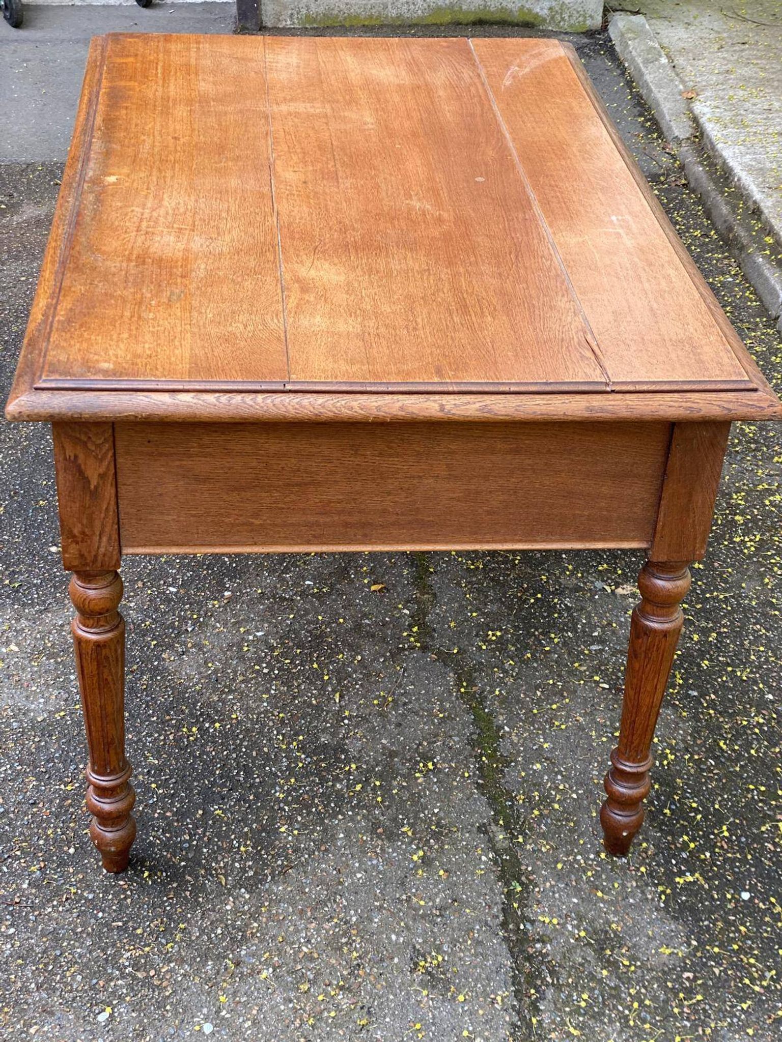 Bureau Louis XVI en chêne massif du 19ème