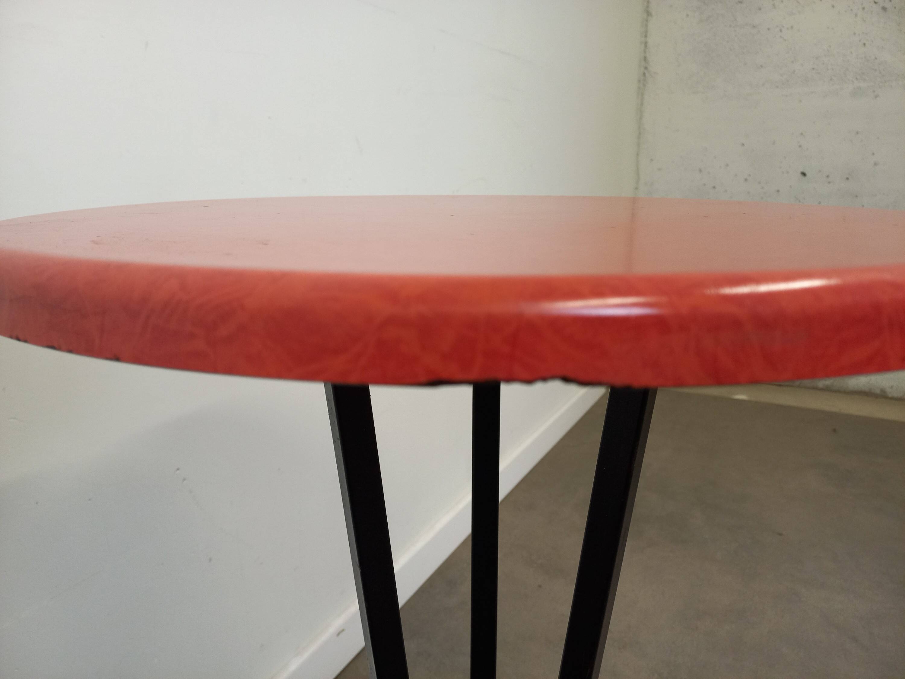 1950s Parisian bistro pedestal table
